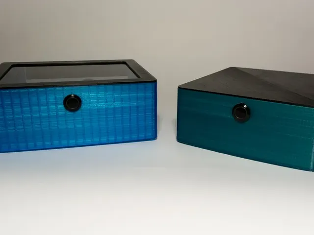 Mini ITX Case - Super Compact!