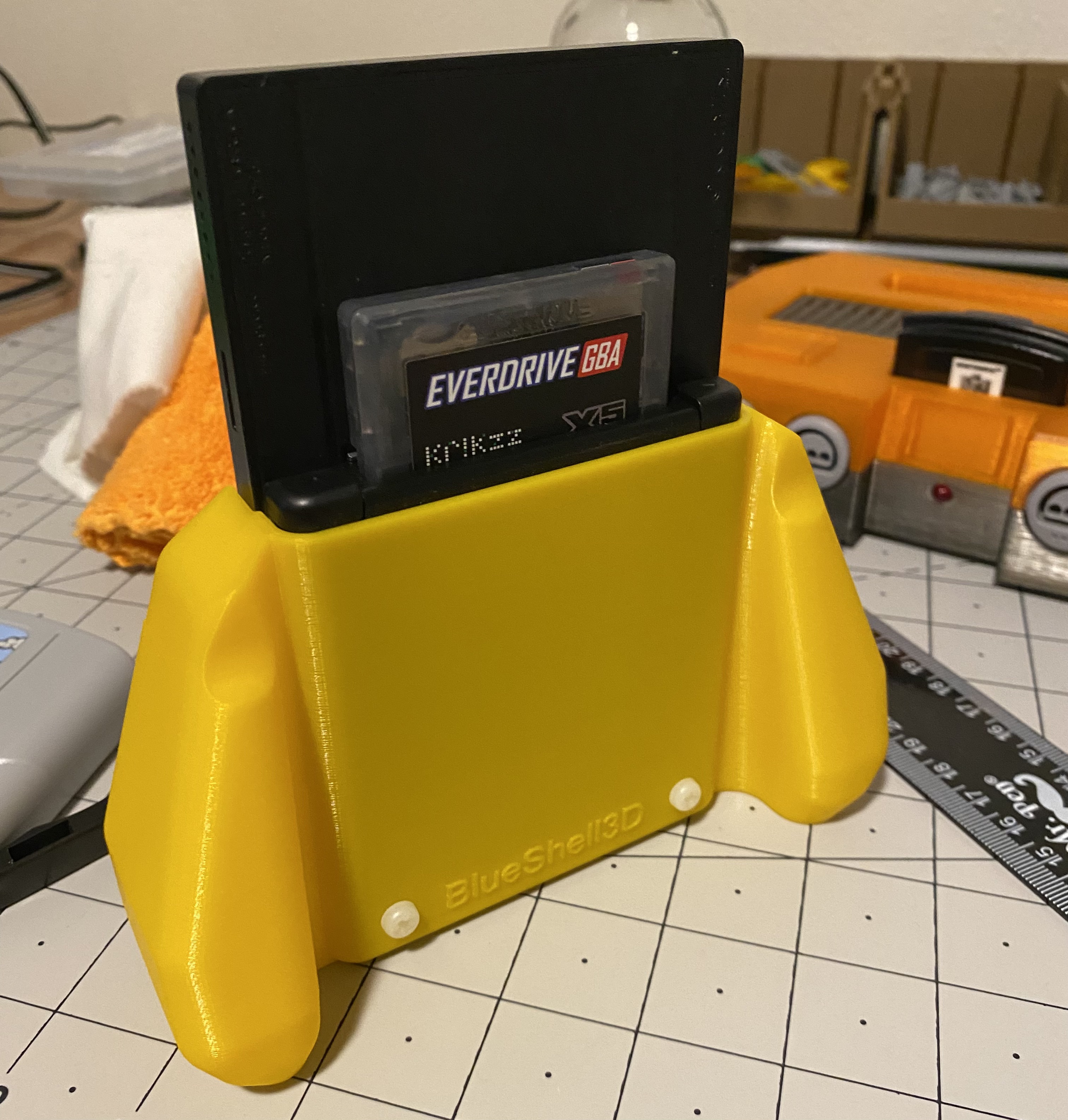 Analogue Pocket Grips (WIP) by BlueShell3D Download free STL model