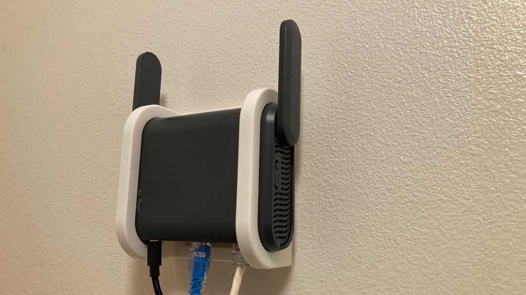 GLiNet Slate 6 wall mount