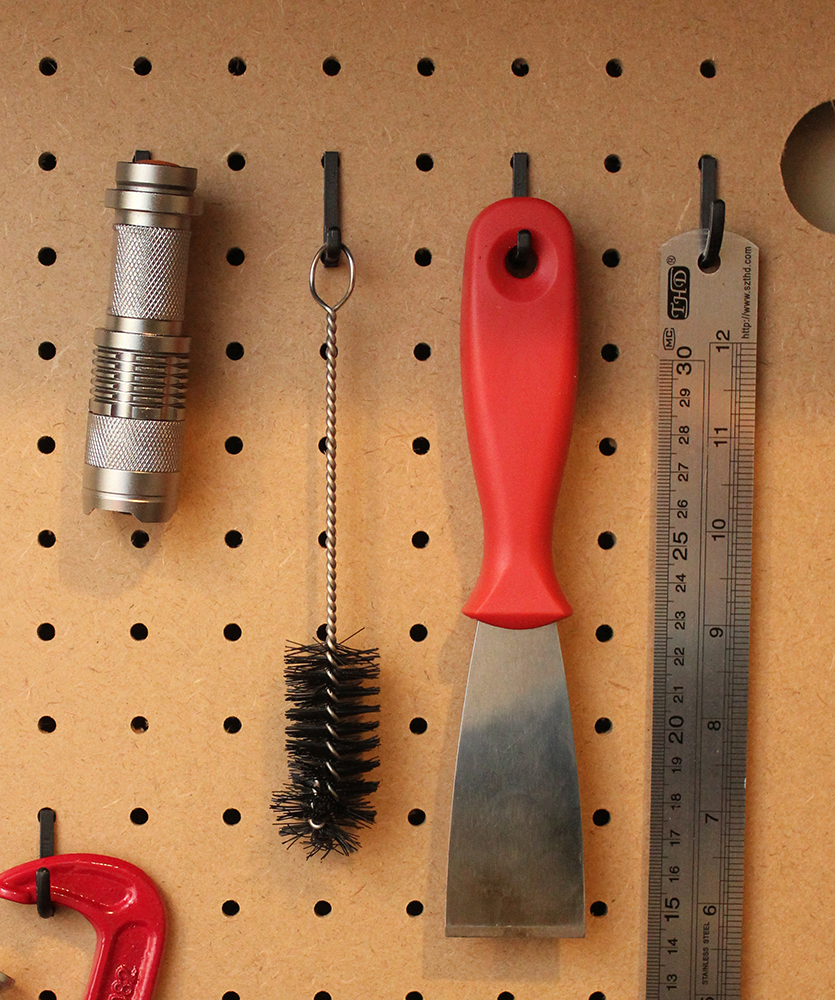 Miniatura 2 do modelo 3D Customizable Peg Board Hook