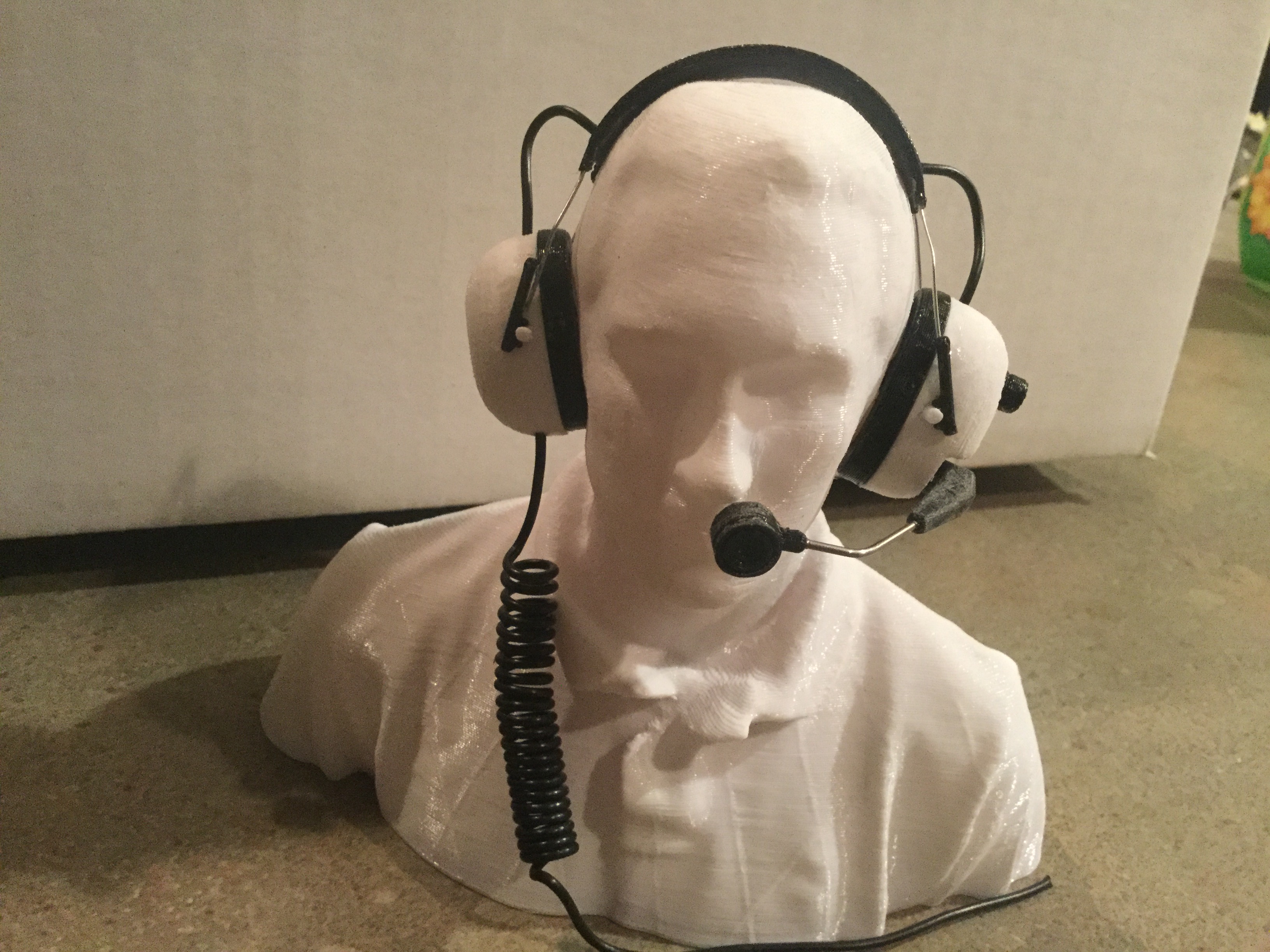 Aviation headset scale model by GerryPB Download free STL model