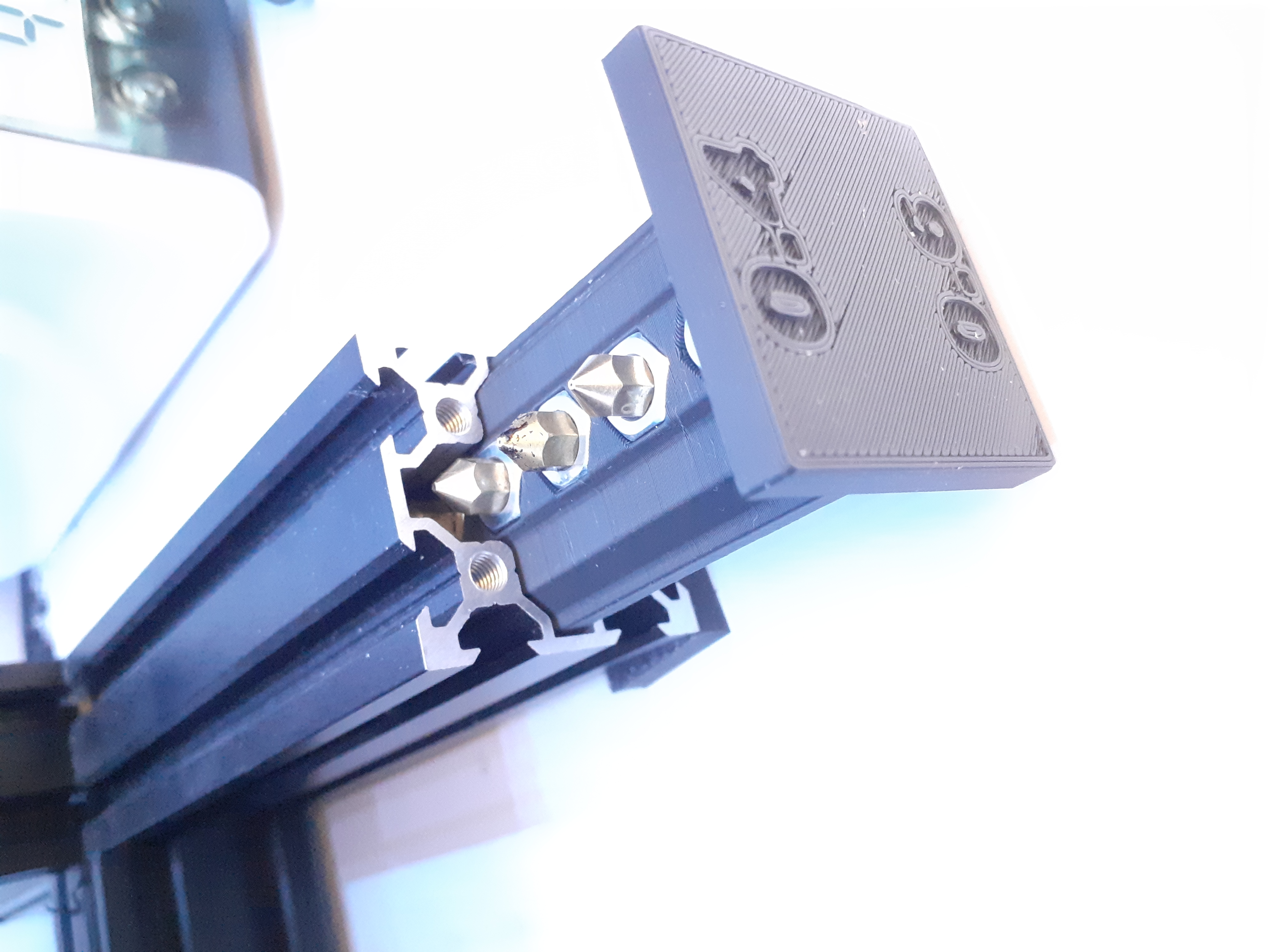 Nozzle Holder Insert/Endcap for 40x40 Aluminium V Slot Extrusion