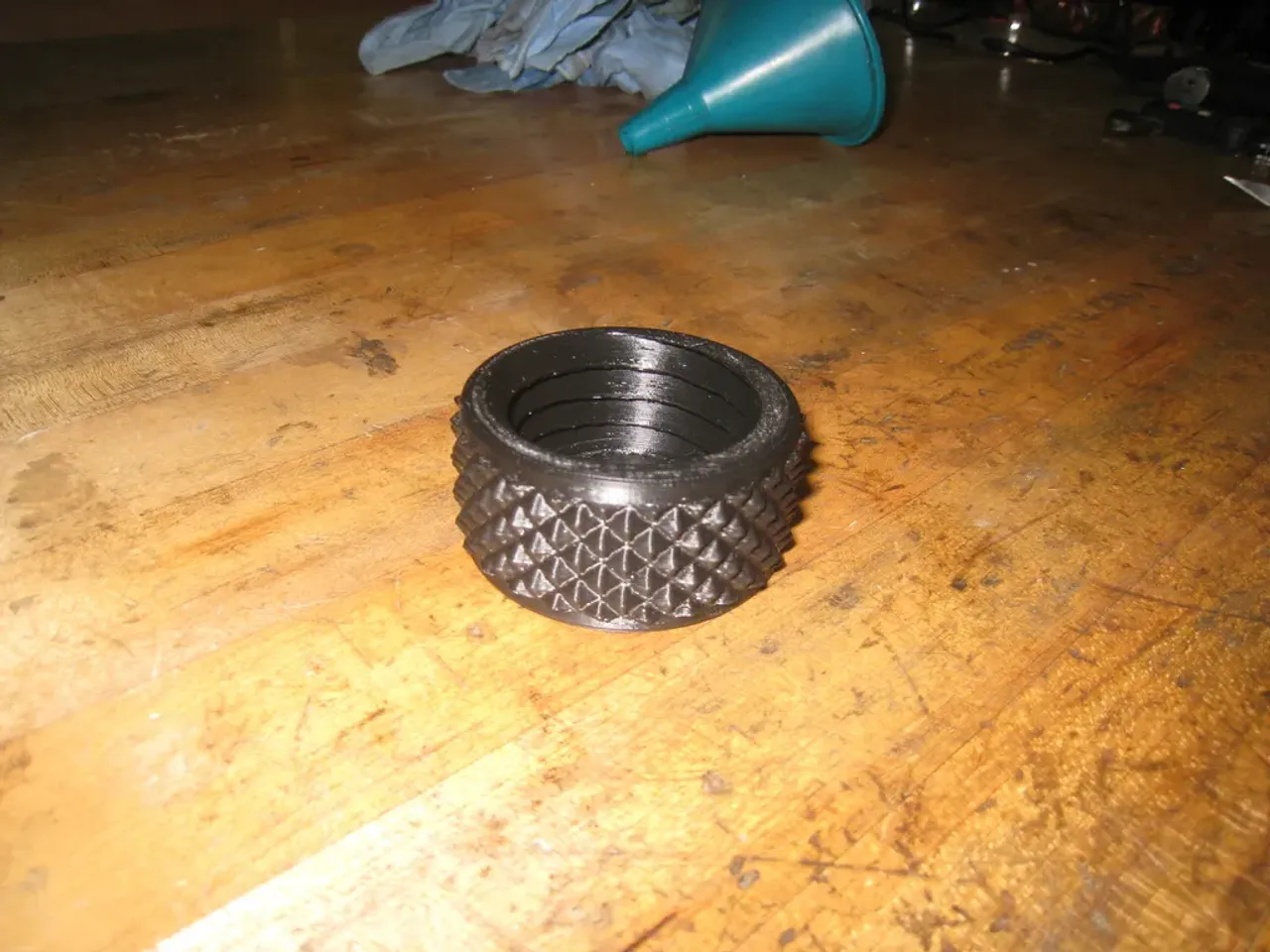Free STL file Threaded Vent Cap for Gas Can 🧢・3D printable model