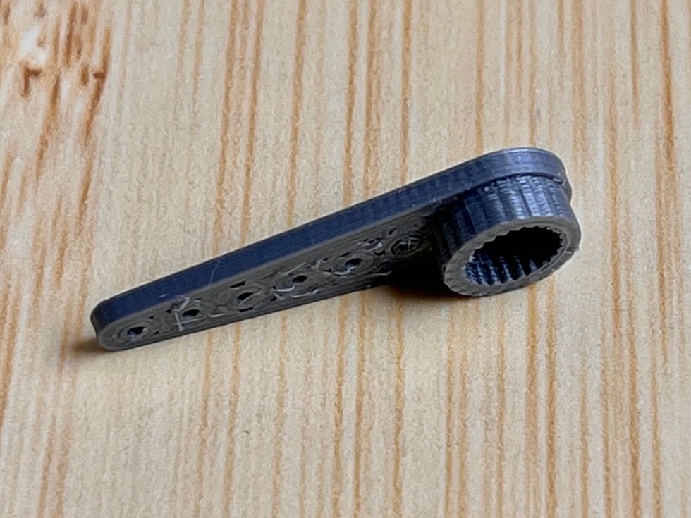 Hitec HS-80 servo horn with 24T spline 