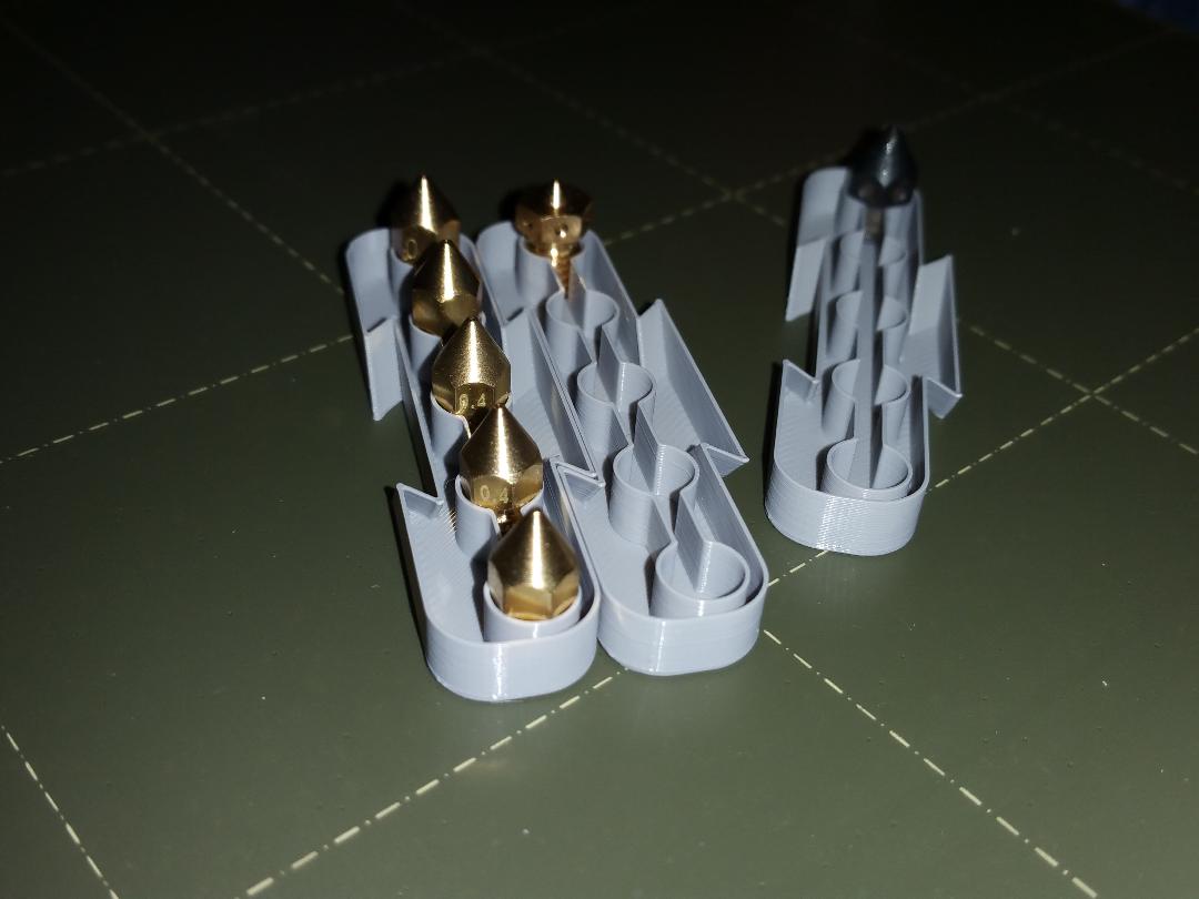Connectible Nozzle Holder (Vase Mode)