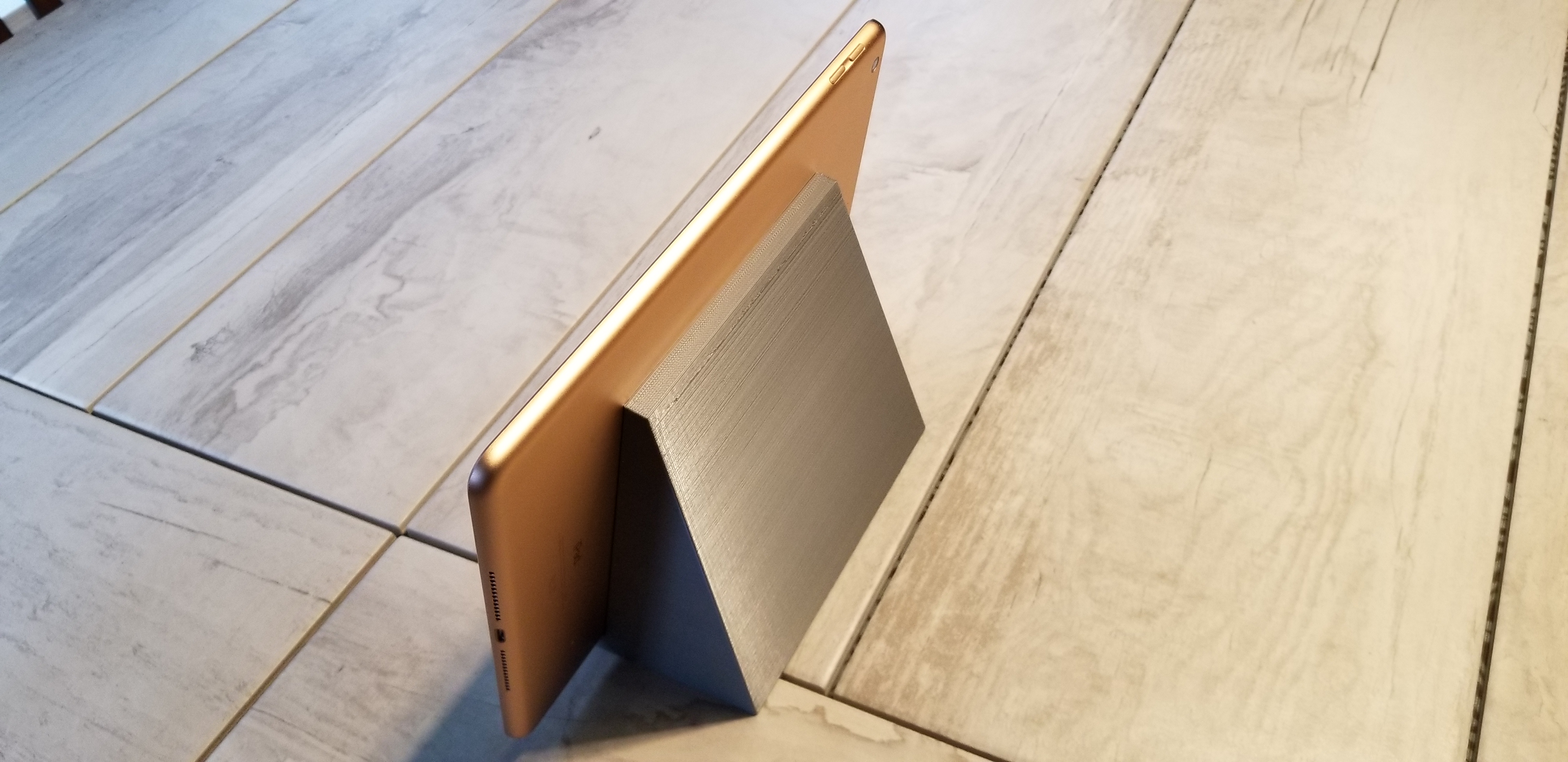 Miniatura 2 do modelo 3D Ipad Stand