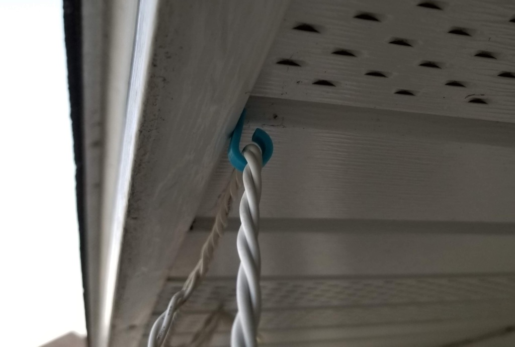 Christmas Light Soffit Clip by FirstKlund Download free STL model