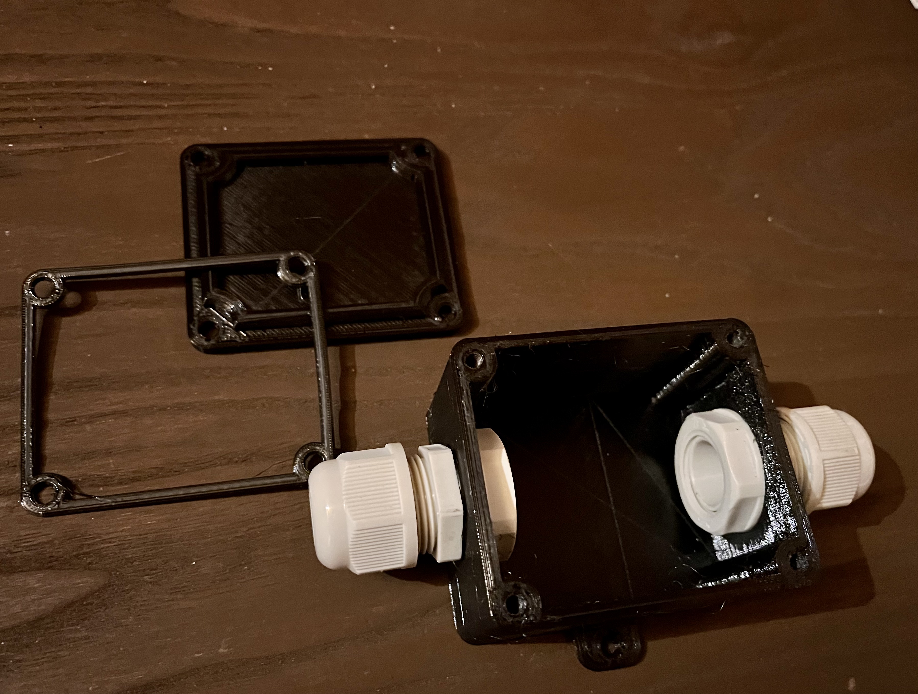 Yet another junction box weatherproof