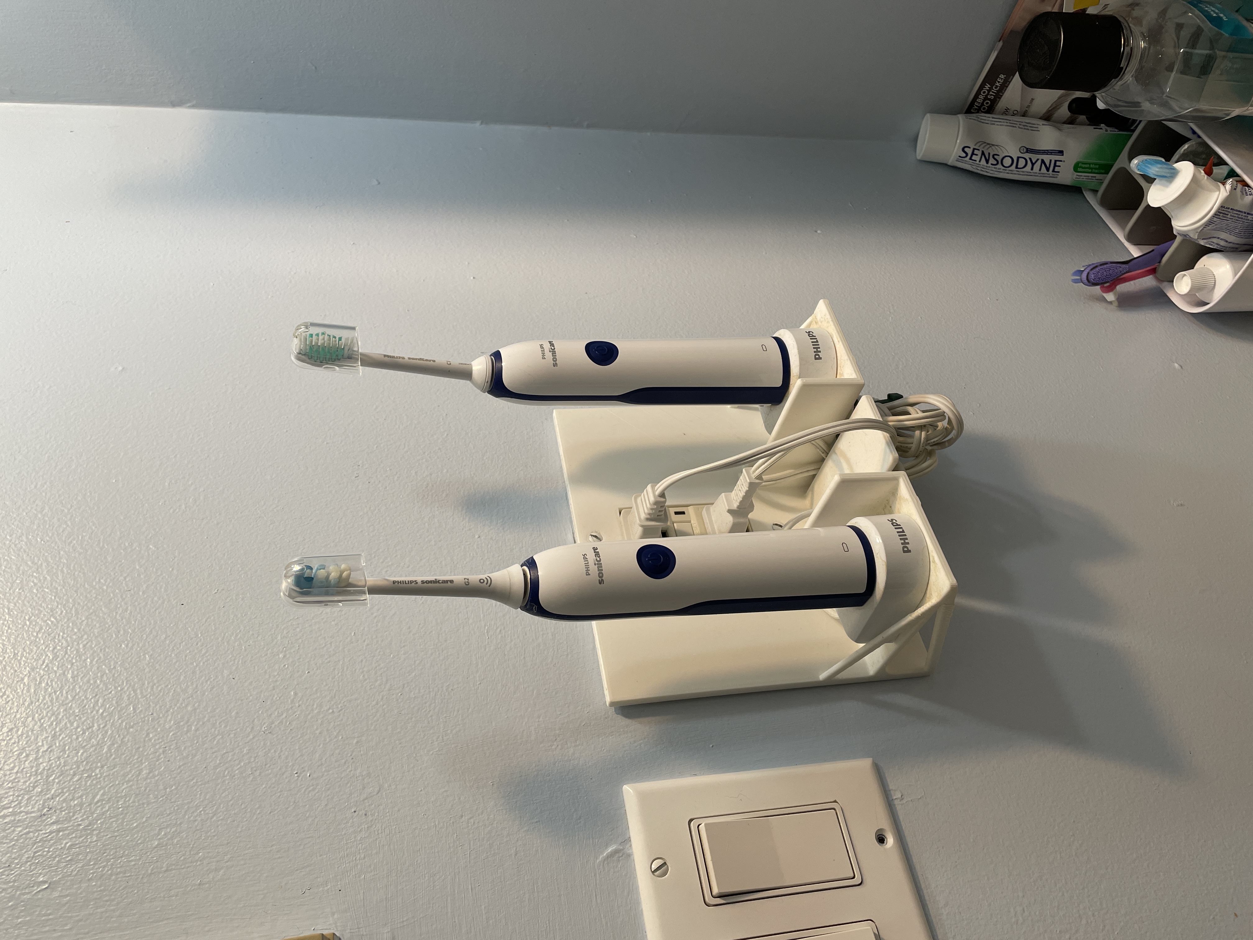 Sonicare toothbrush dual stand outlet cover