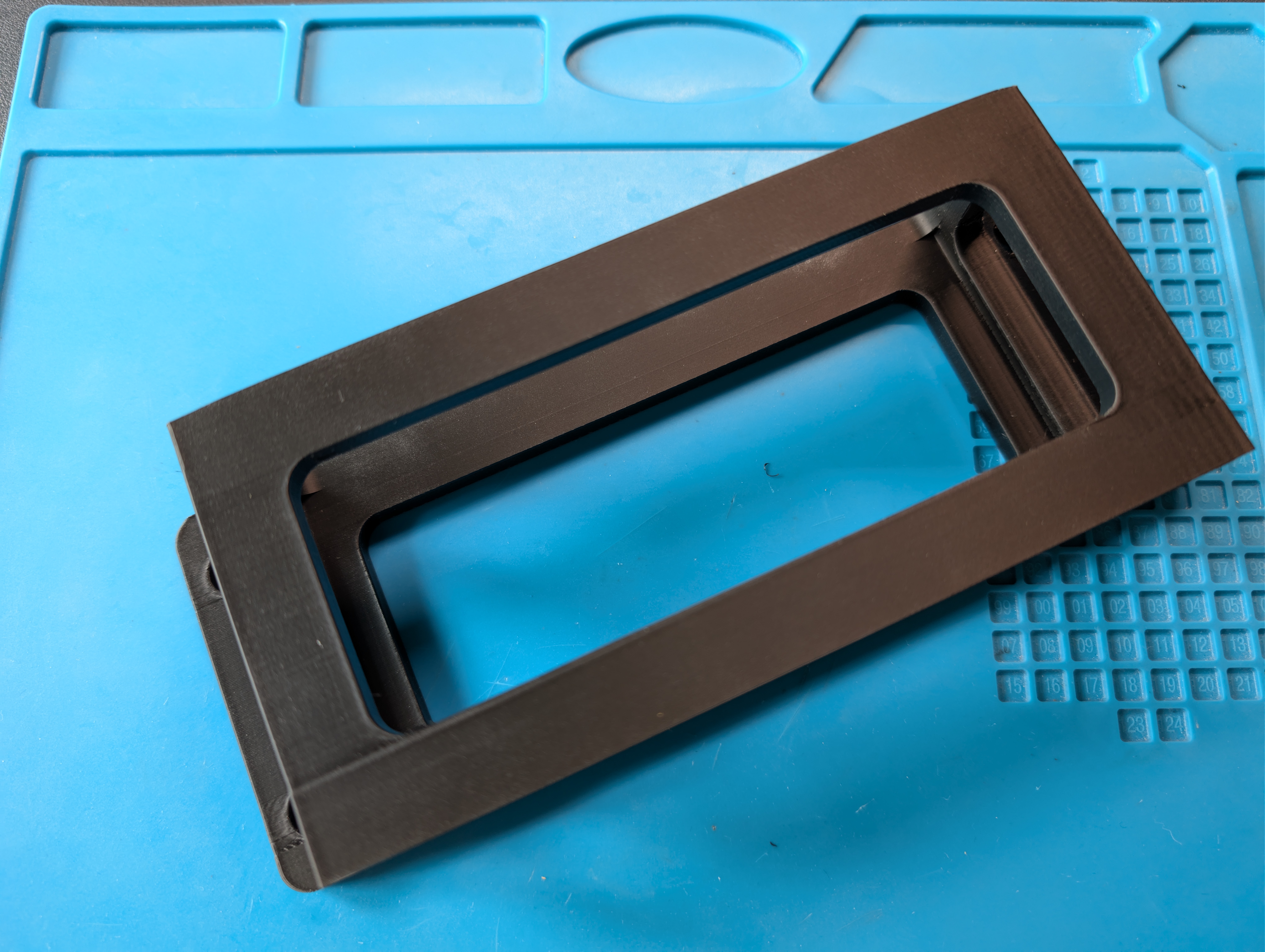 Mount for VPFET KVM Switch