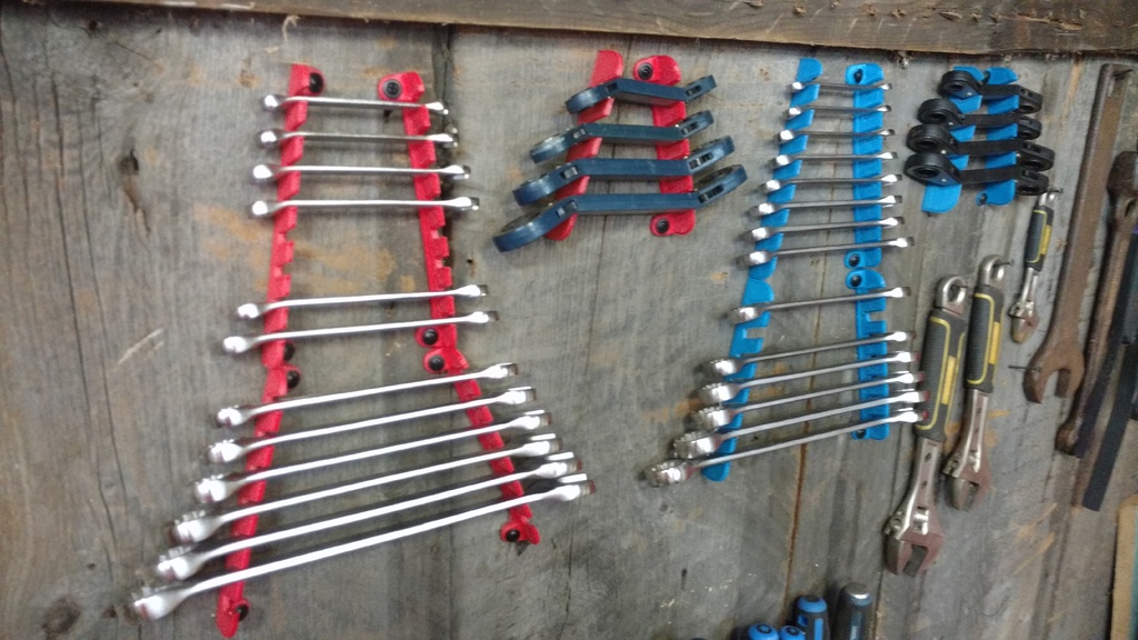 Customizable Wrench Rack