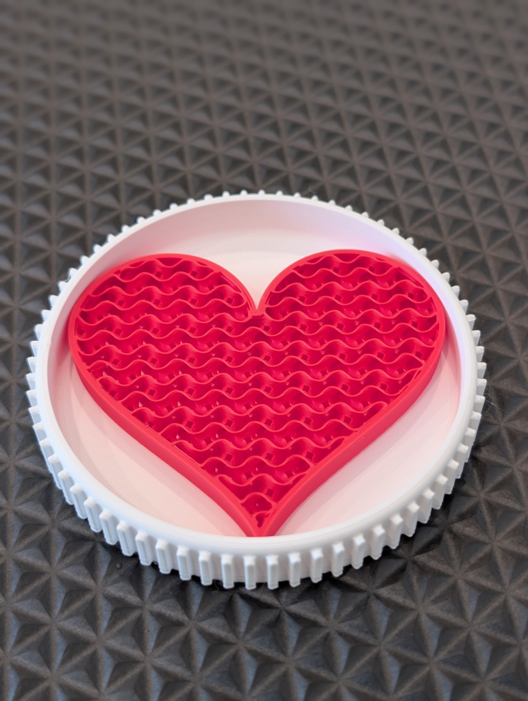 Ribbed Coaster || Valet Tray (Mesh Heart Insert)
