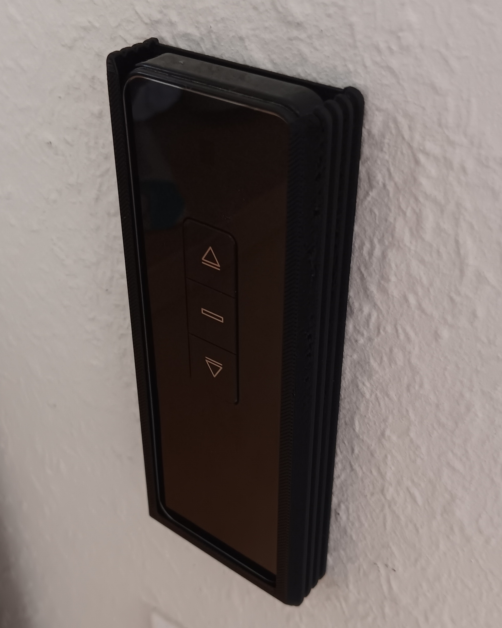 parametric remote holder, easy to print