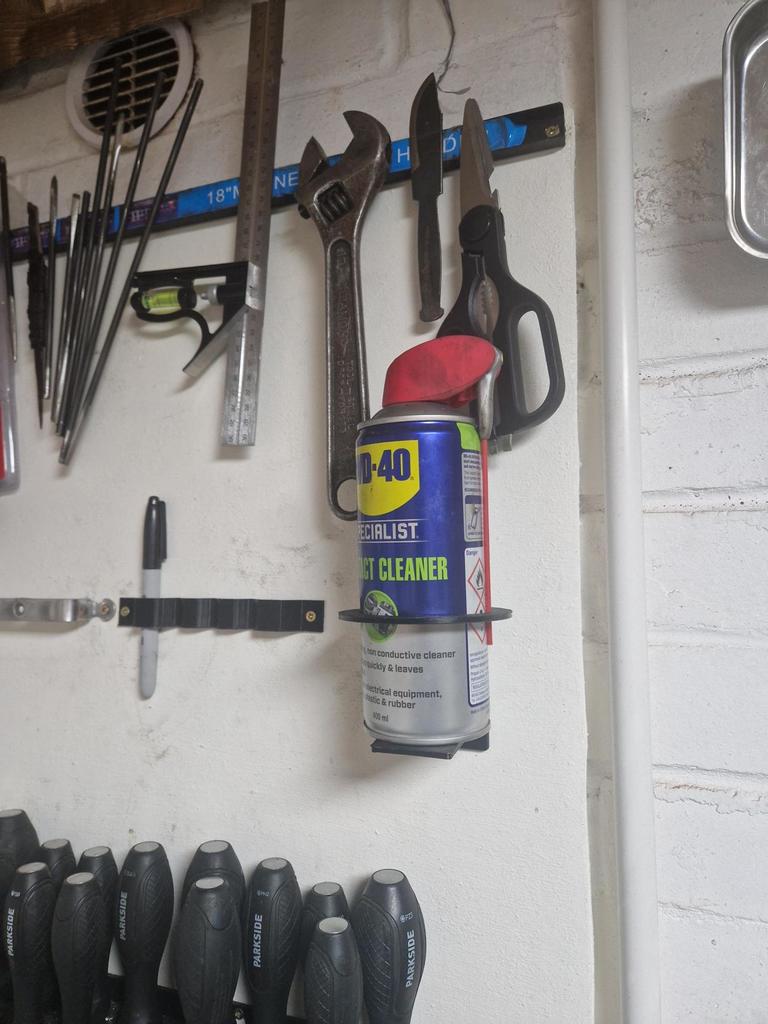Spray Paint / Grease can holder. Low material and fast to print