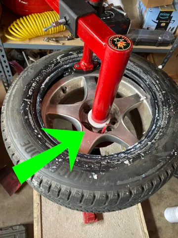 Centering Cone For Manual Tire Changer