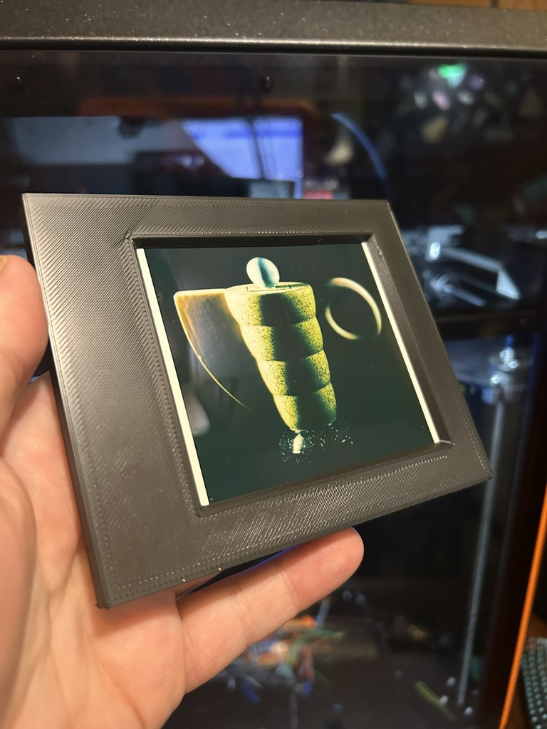 Snap-Together Polaroid Photo Frame!