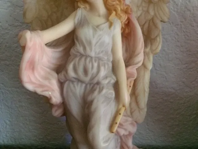 Angel with missing hand - Enscan-S Sample Scan