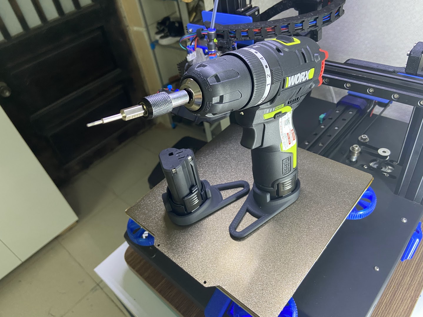 Worx WU131 Battery Feet
