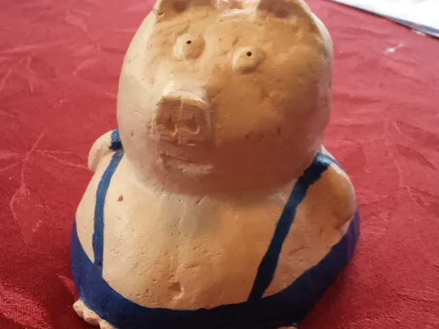 Pig sculpture