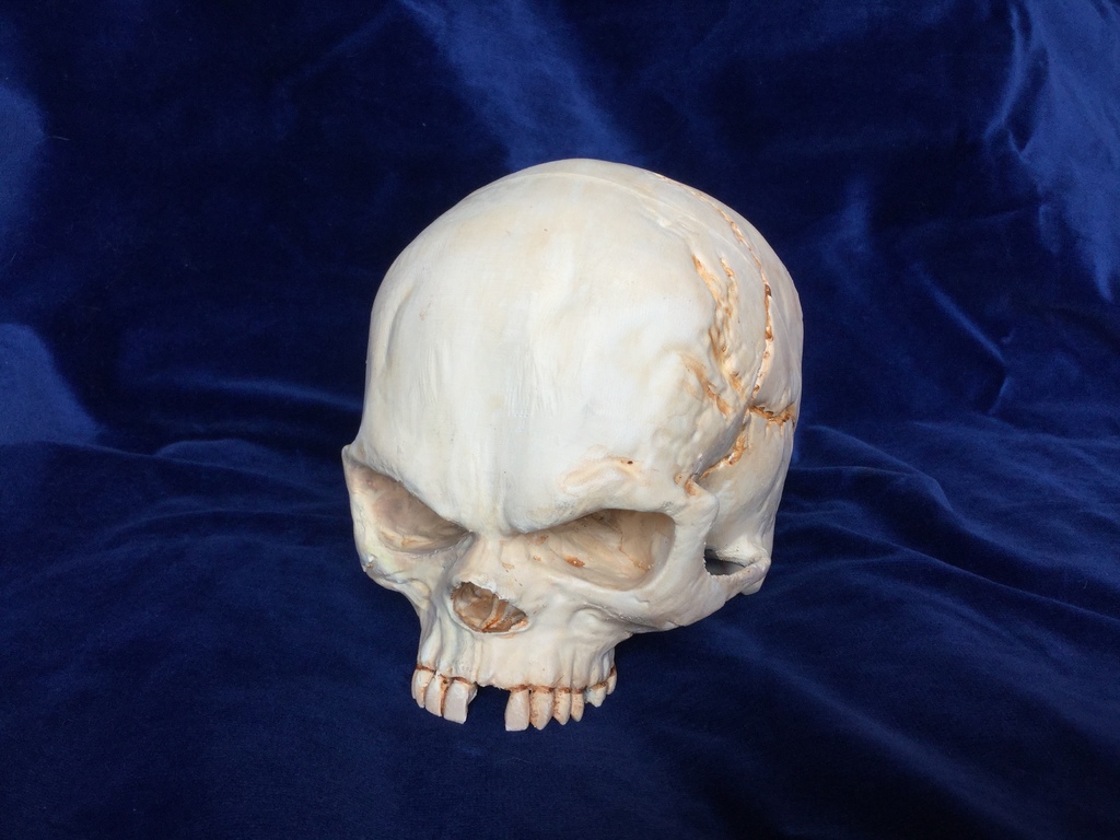 Fantasy skull with secret compartment