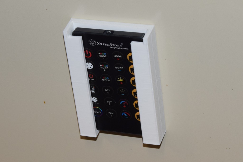 Silverstone LSB02-E RGB light/fan remote holder fits 7x51x85 mm sized remotes
