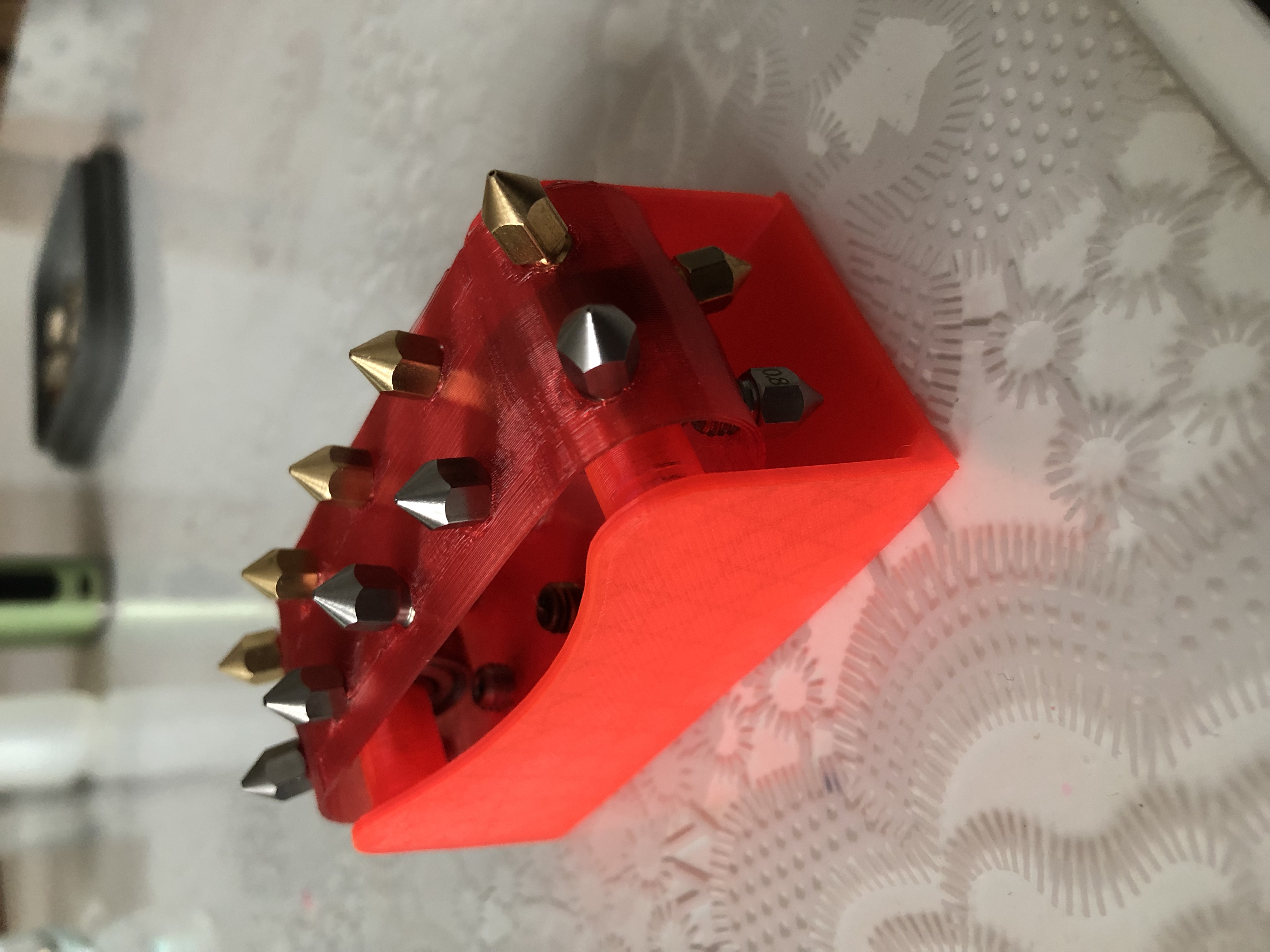 Rollable Nozzle Holder Stand | Umlaufbares Band als Düsenhalter