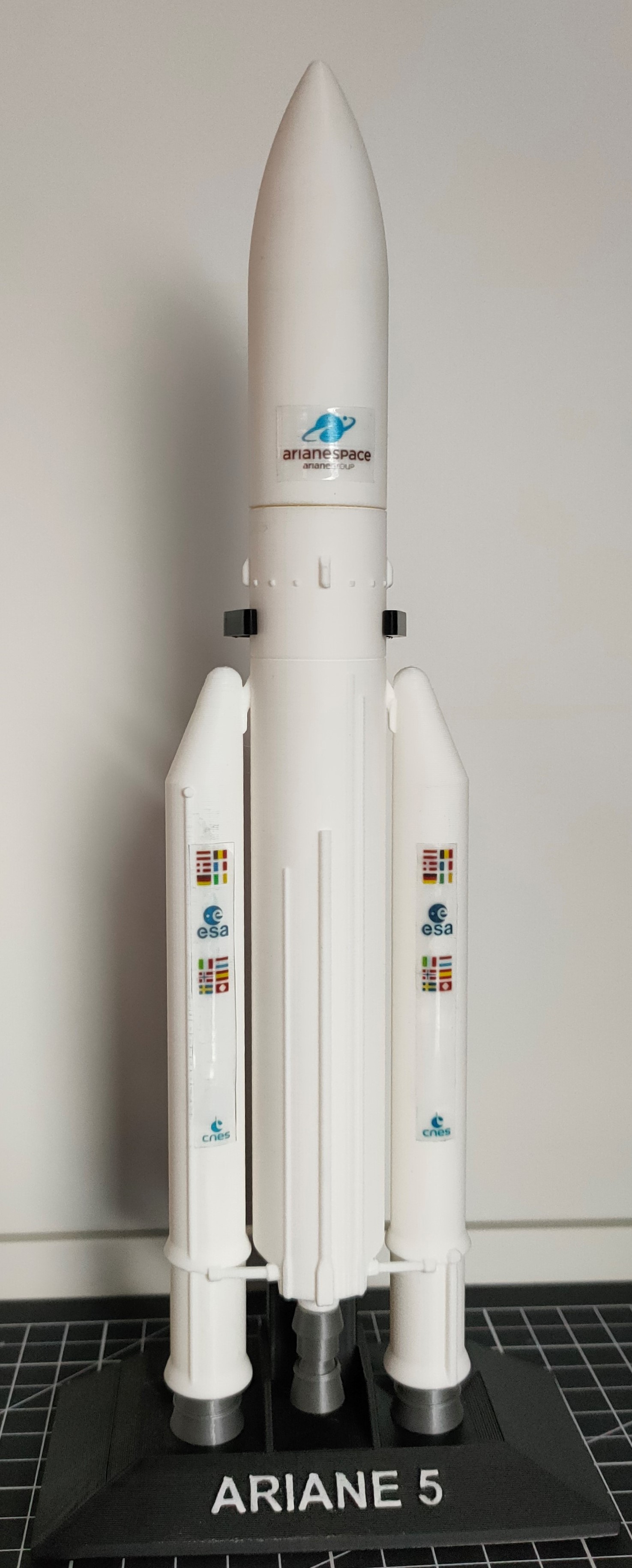 Miniatura 2 do modelo 3D ARIANE 5