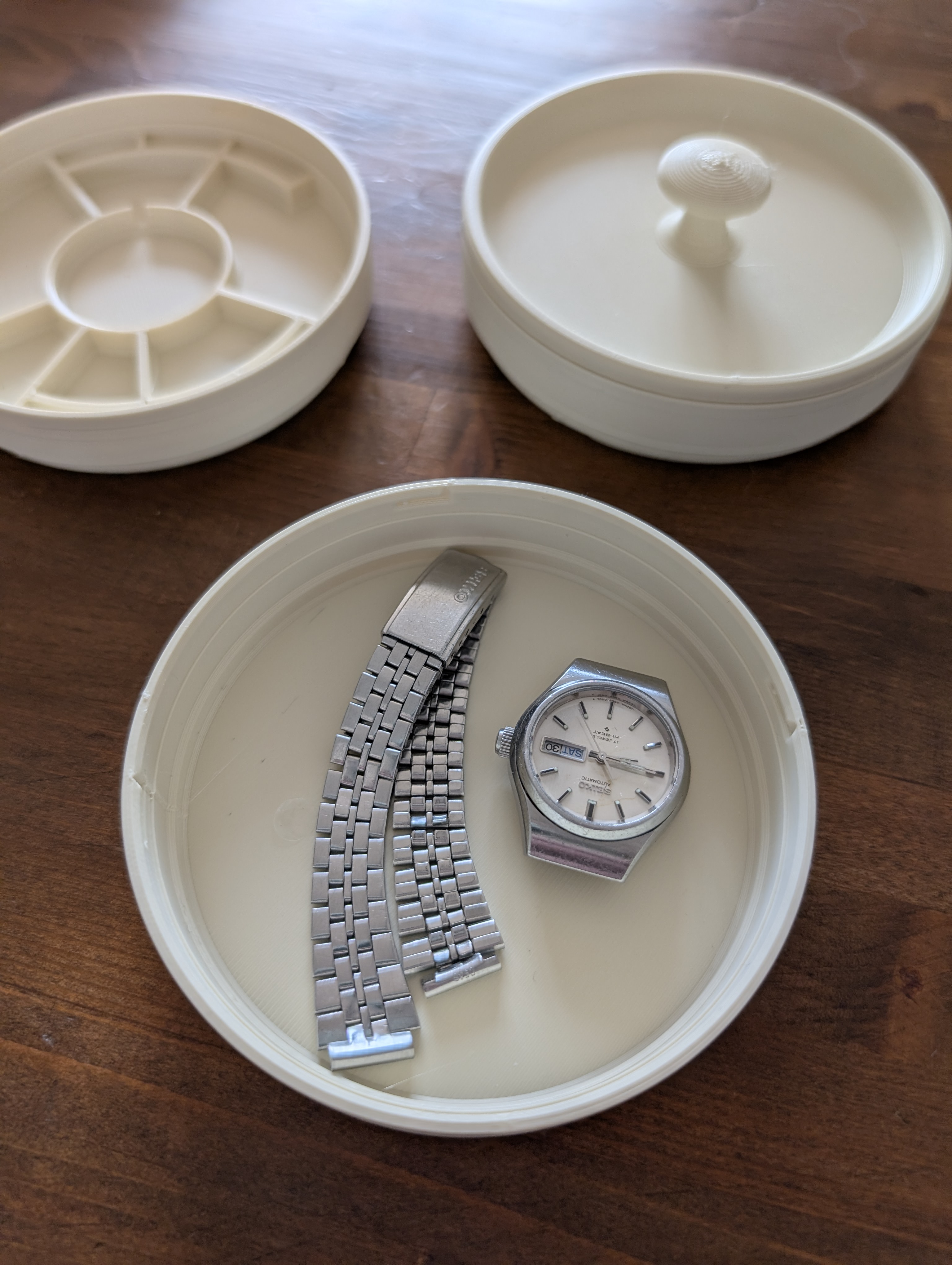 Lockable Watch Maker Trays - With added empty trays 3D model