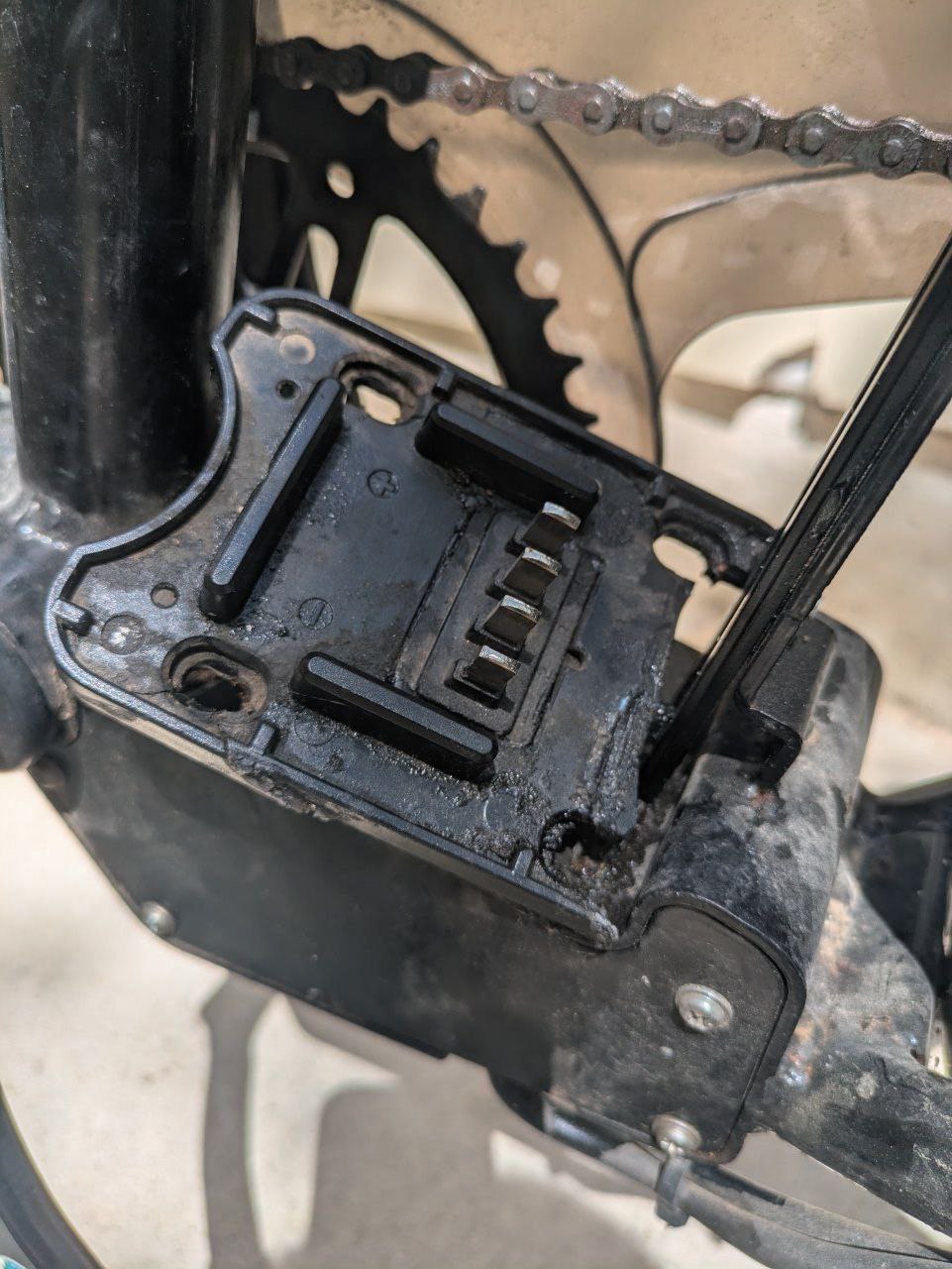 GOCIO E-Bike under seat battery holder plate