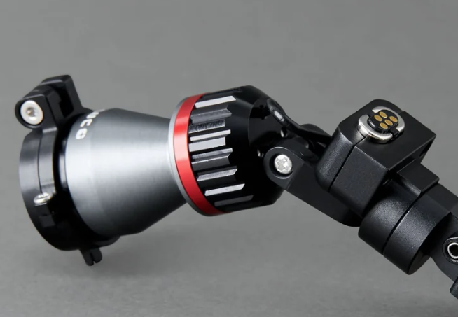 ILLUCO Headlight hinge