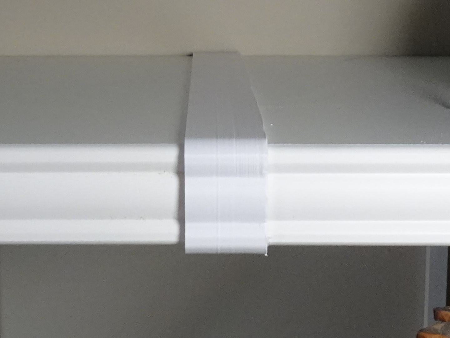 Coupler for Ikea Bergshult shelves
