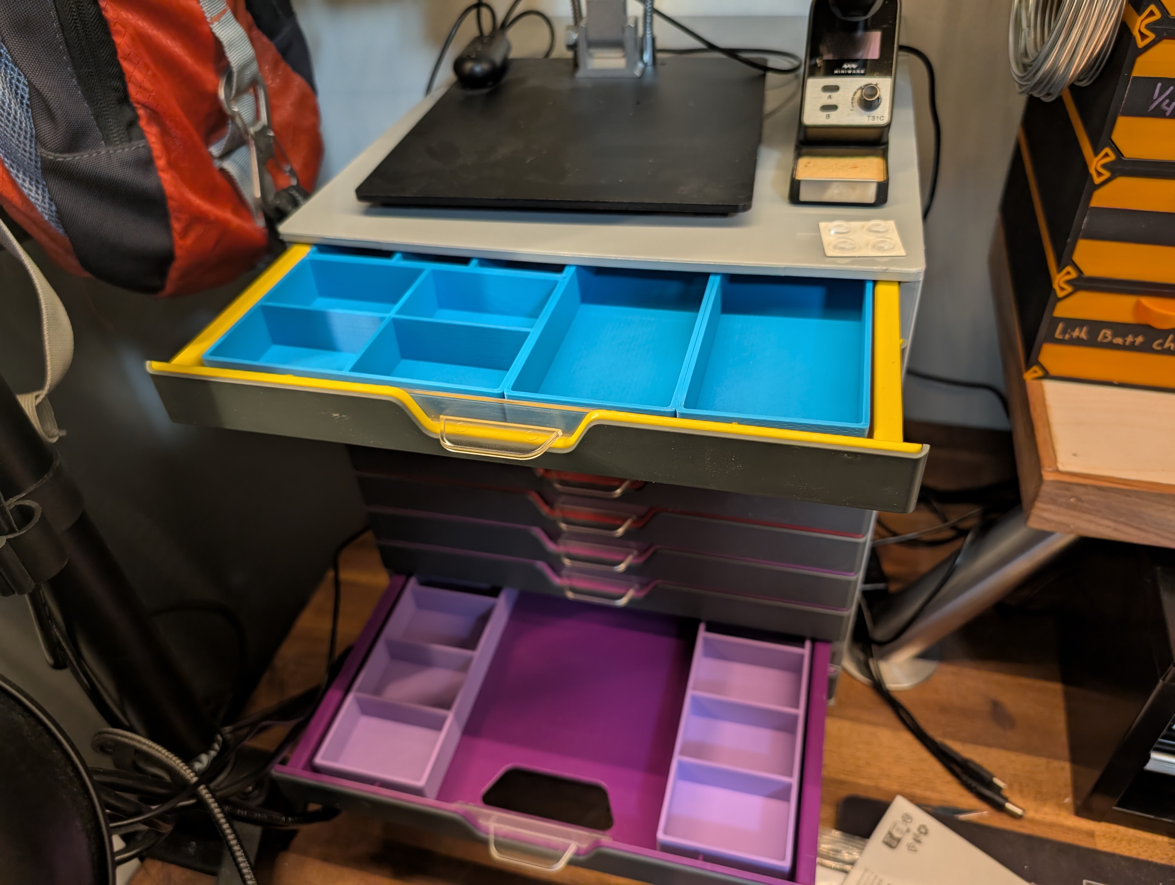 simple divided trays for VARICOLOR 10 Drawer Unit
