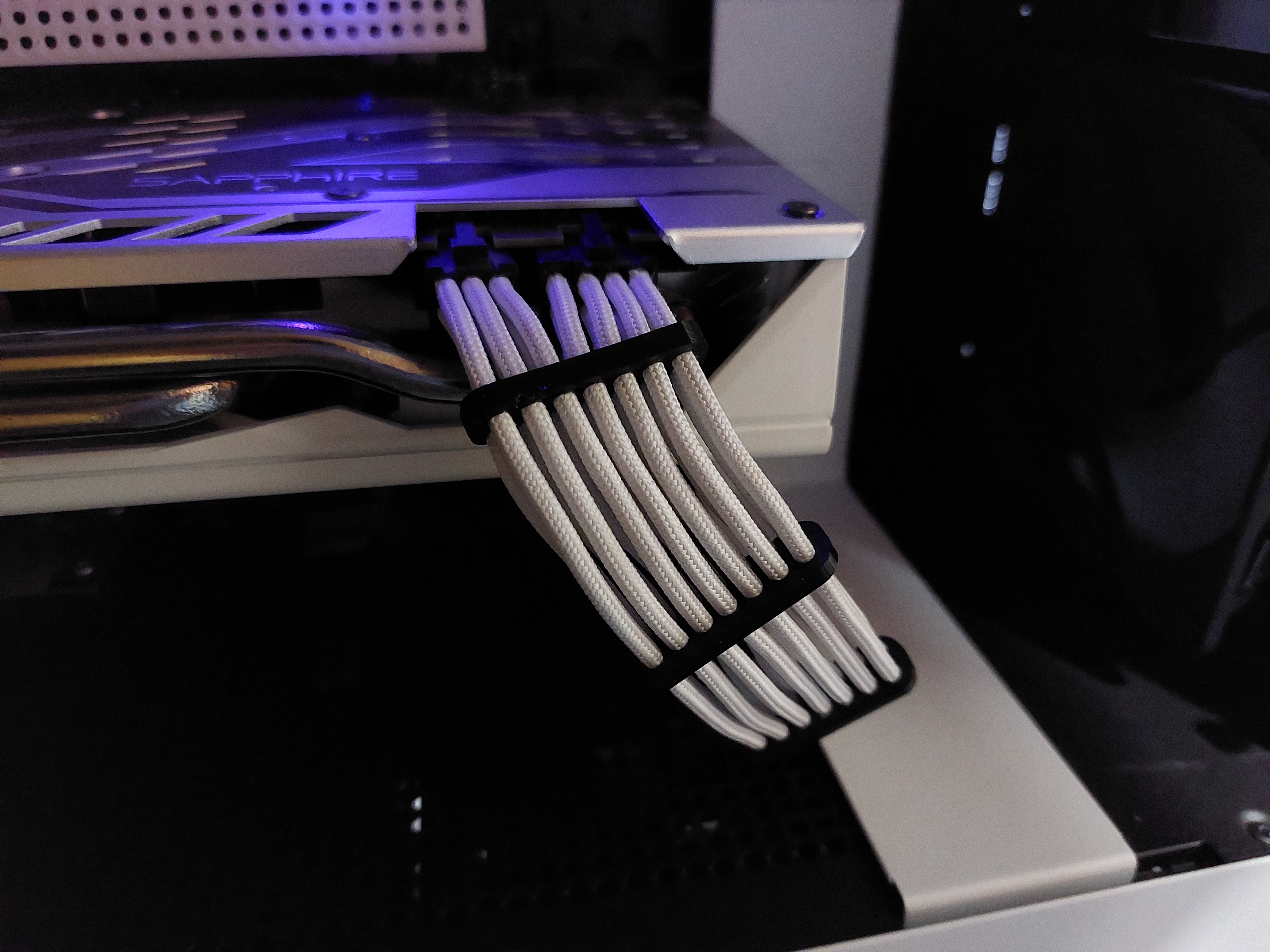 Miniatura 3 do modelo 3D PC Cable Comb