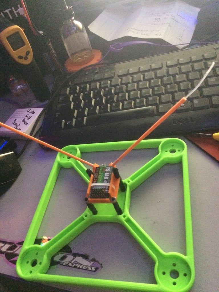 30.5 X 30.5 MM Mount for FS-iA6 Reciever w/ Antenna Tubes