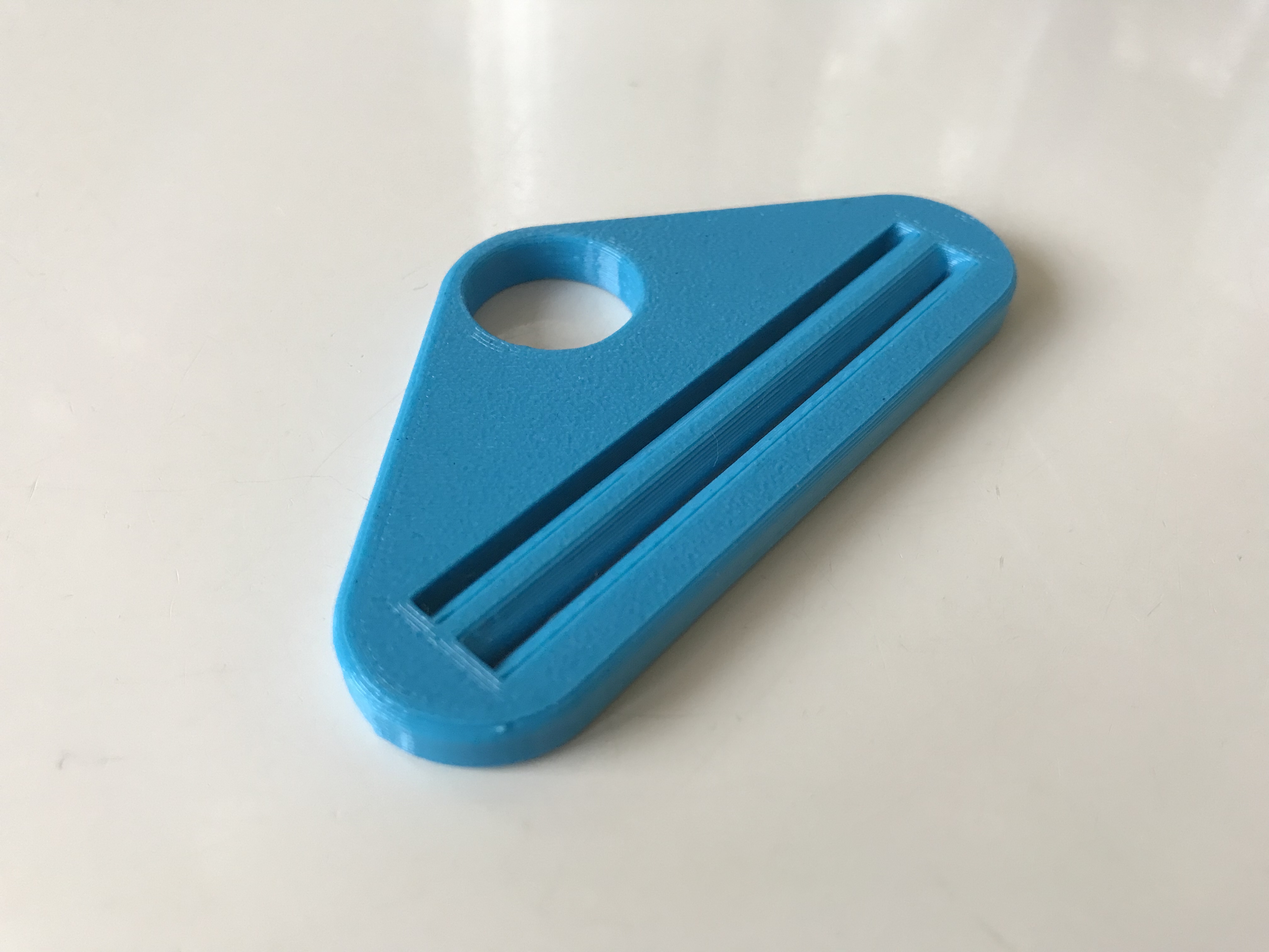 Hanging Toothpaste Squeezer with bevel