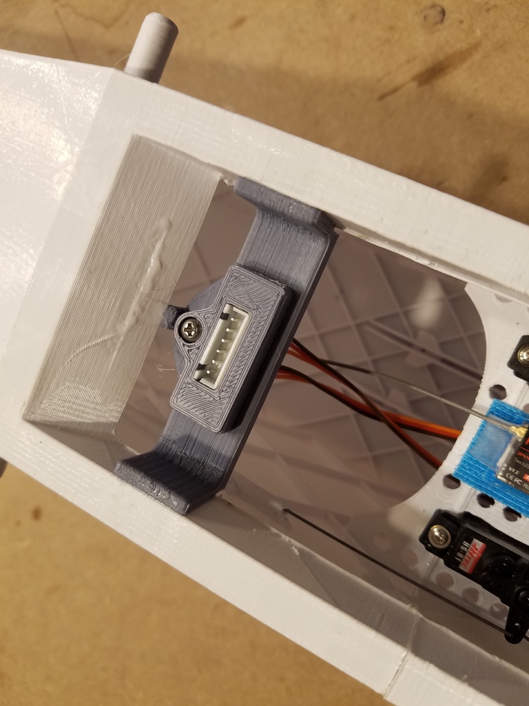 Qtrainer Wing Servo Connector 3DLabPrint by MakeItMakeItMakeIt