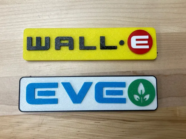 Wall E and EVE 3D printer skins/signs