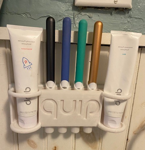 Toothbrush Holdinator