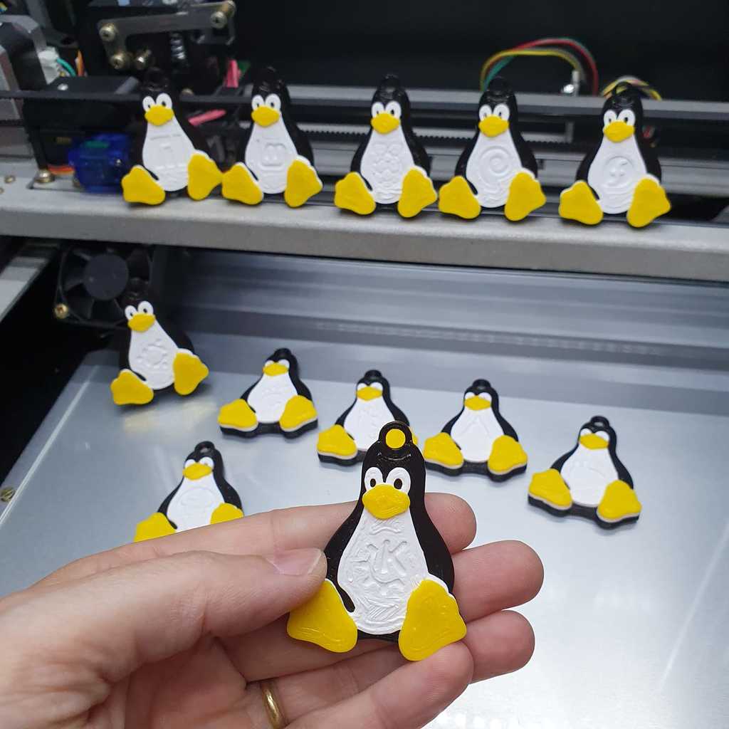 TUX with BigLinux PoPOS and Ubuntu Studio