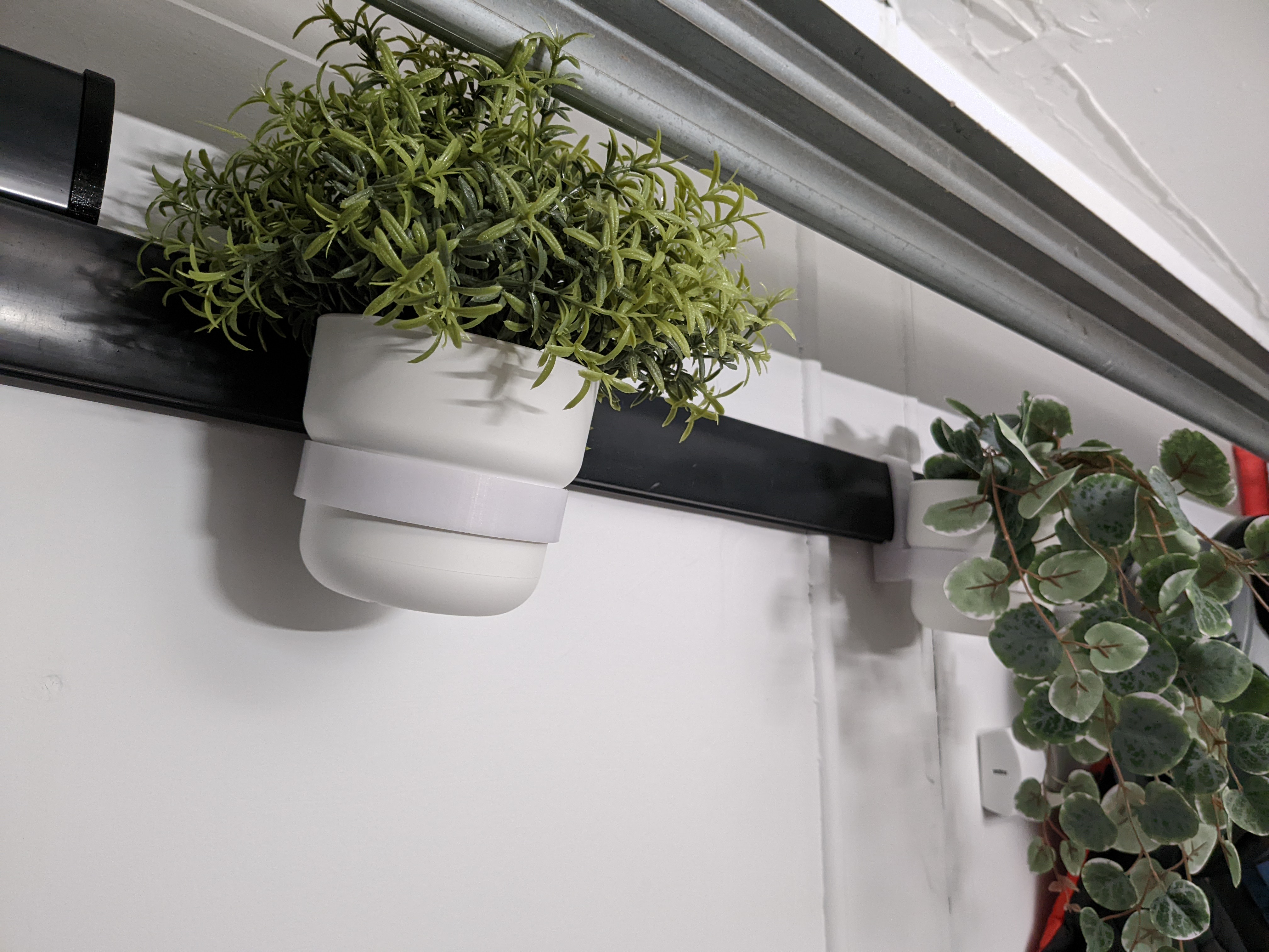 FastTrack planter holder