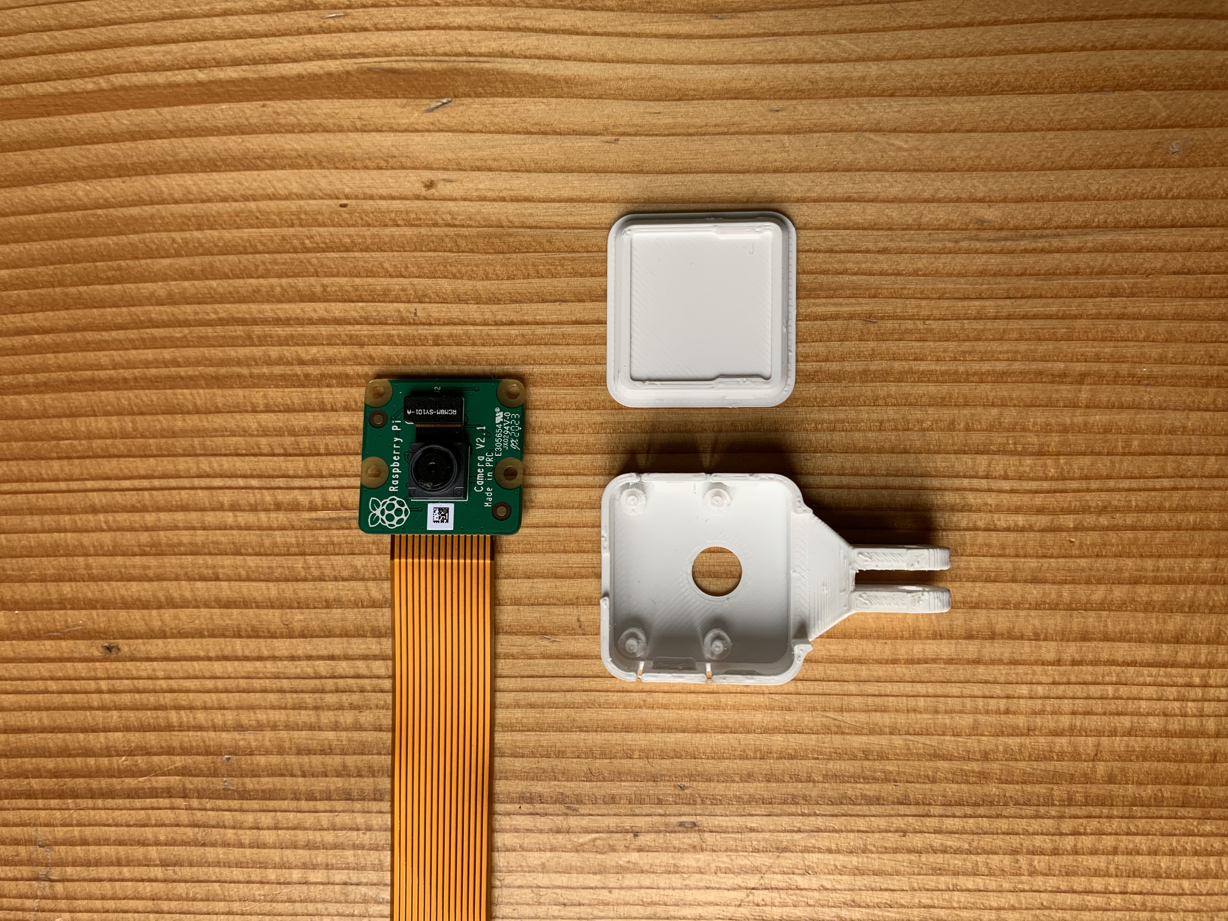 Miniatura 3 do modelo 3D Snap fit case/box for Raspberry Pi Camera Module v2