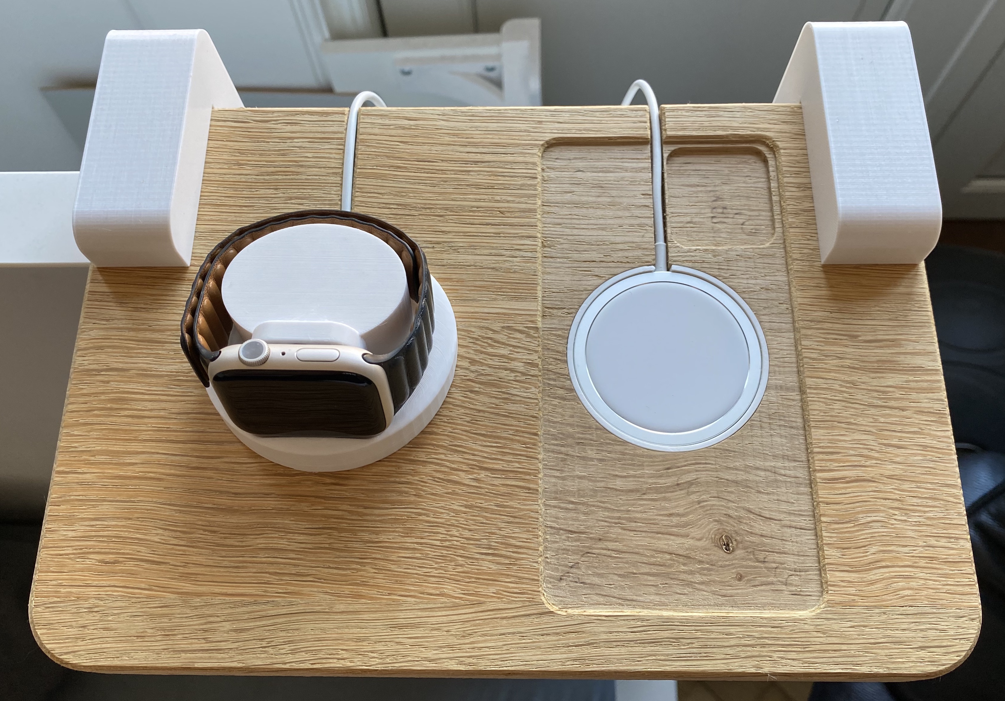 Apple watch stand online diy