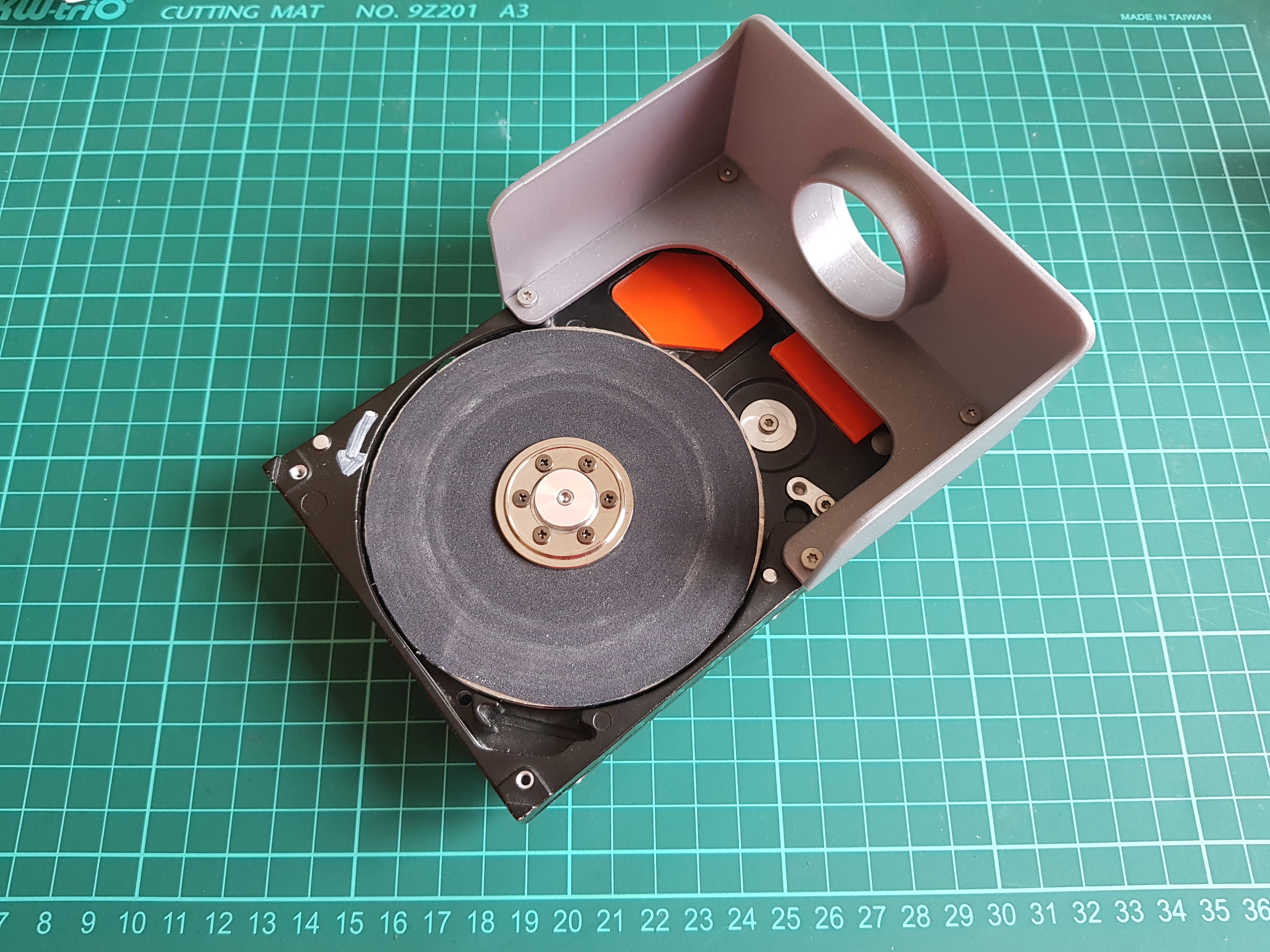 bruska z HDD