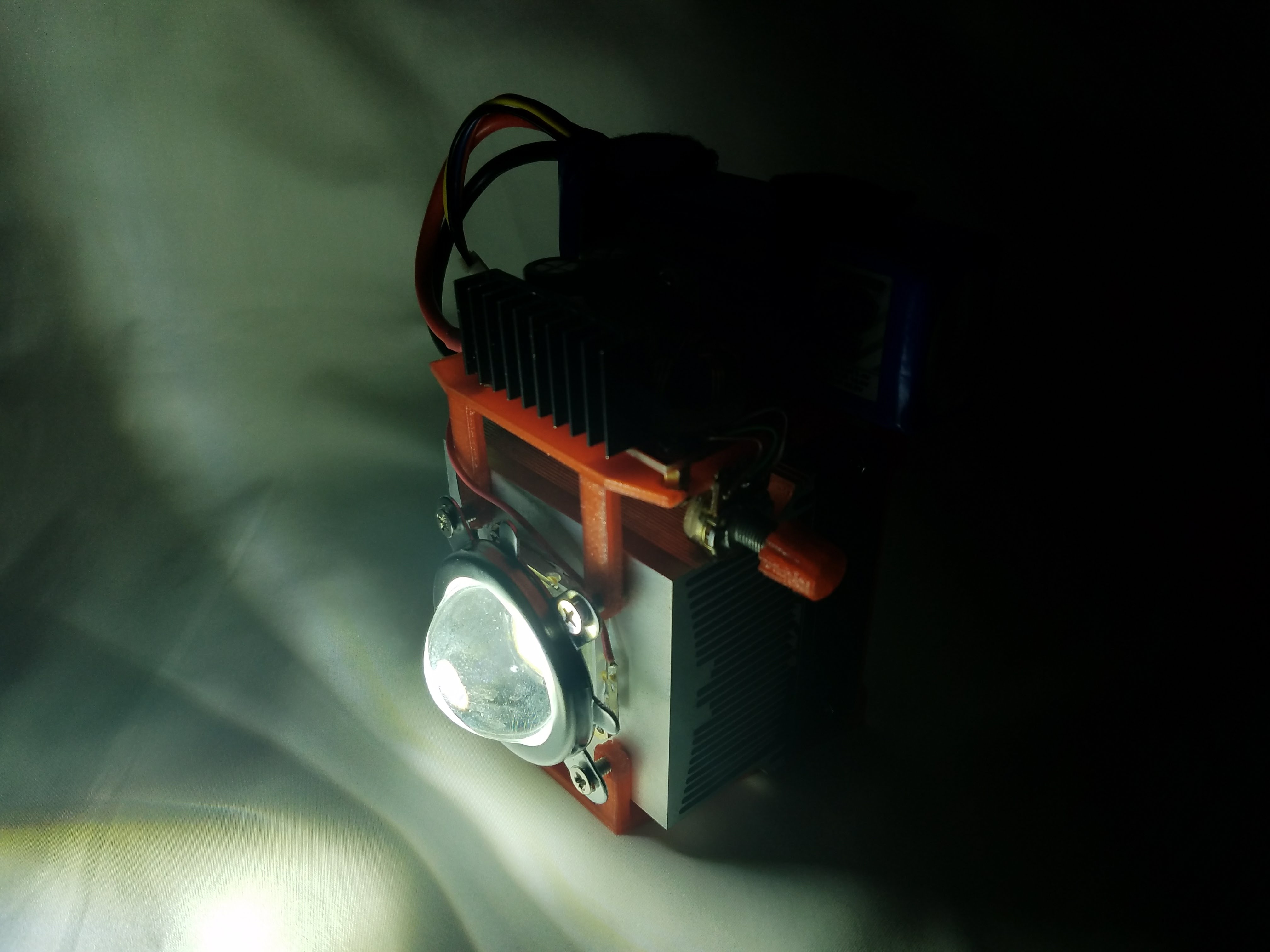 Miniatura 3 do modelo 3D Mini Floodlight