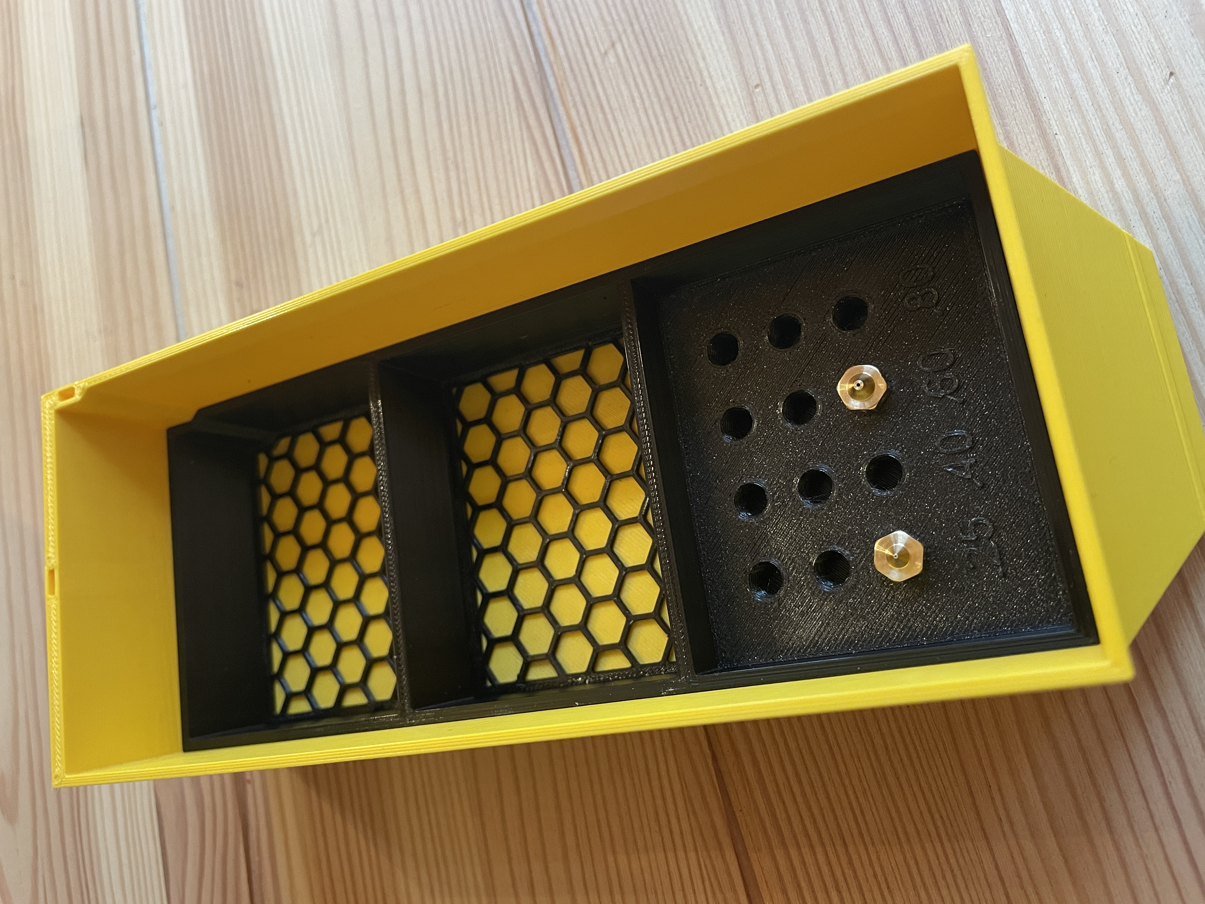 Nozzle insert for Lack Drawers