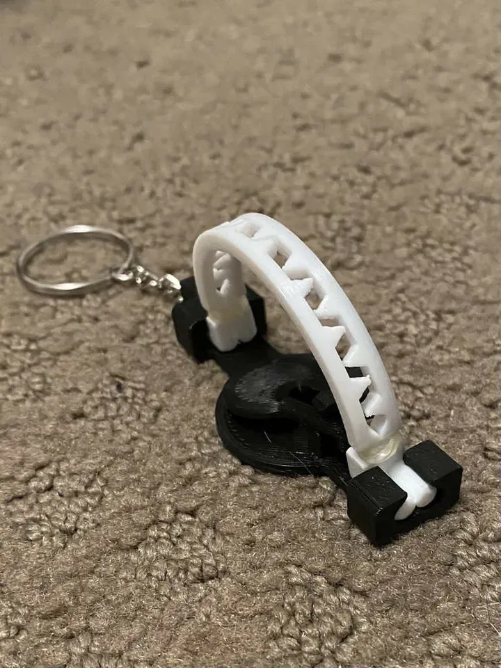 Bear trap keychain store