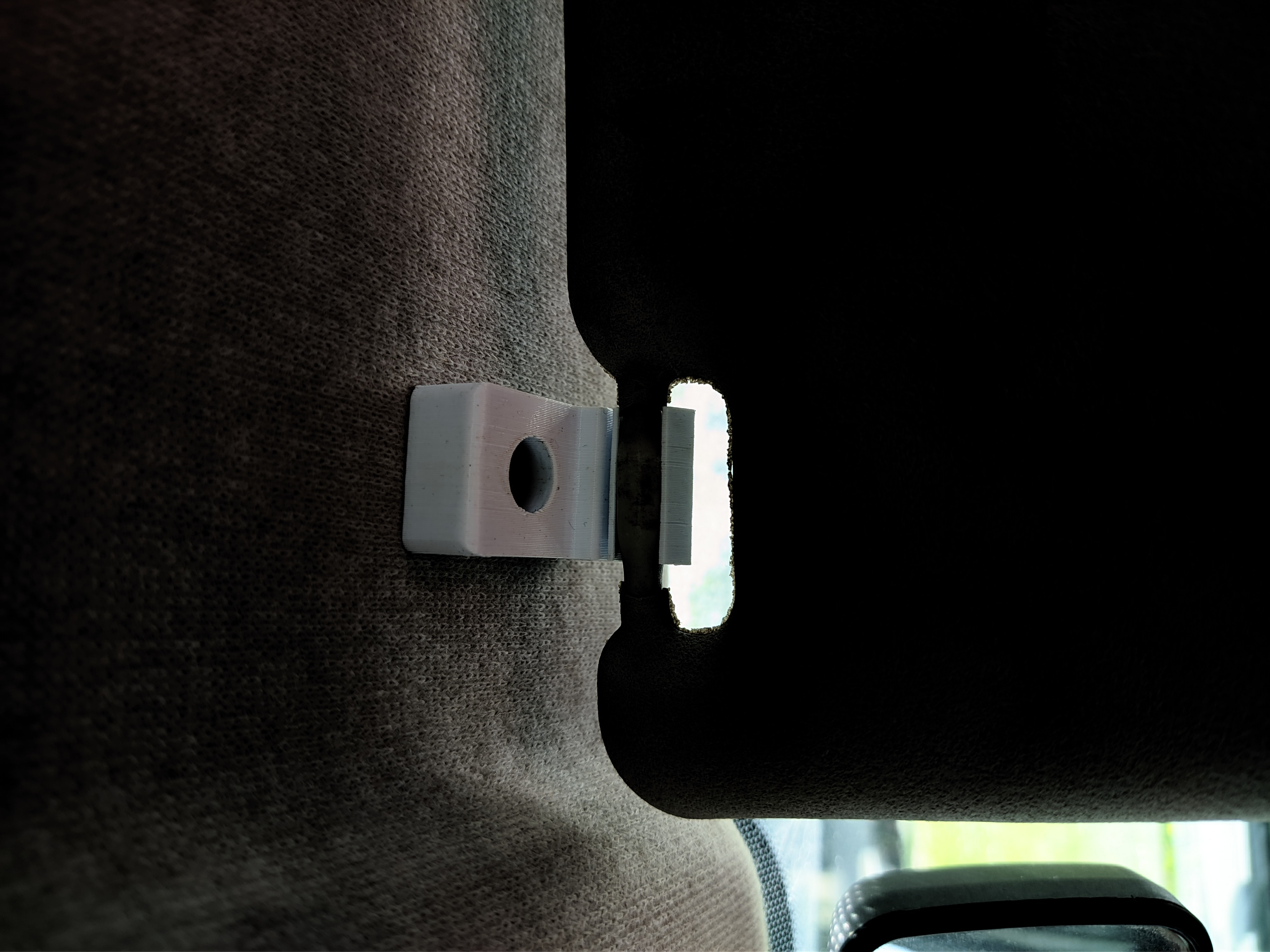 FIat Punto 188 sunblind clip
