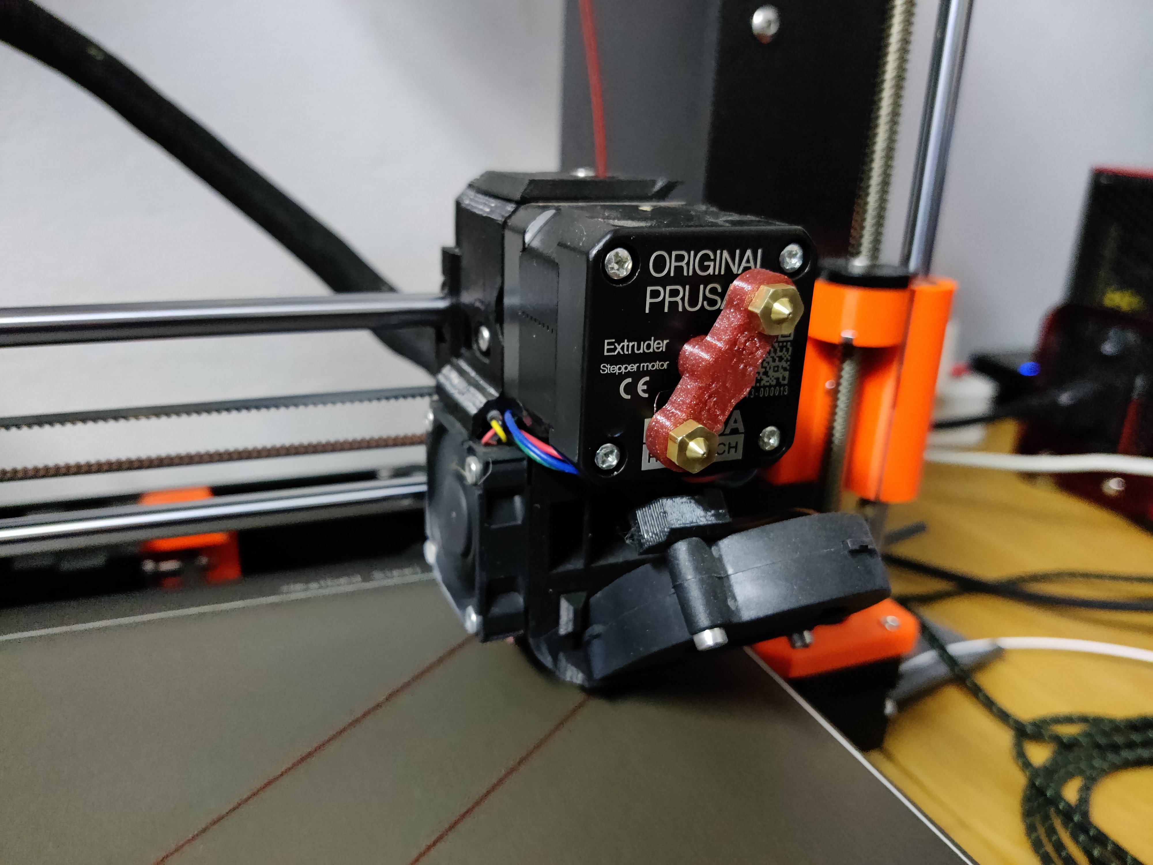 Extruder visualizer (indicator) / nozzle holder