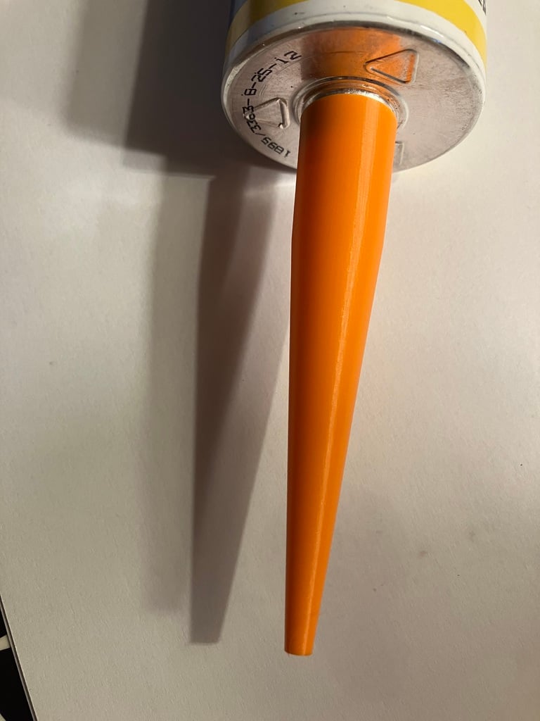 Sealant cartridge nozzle