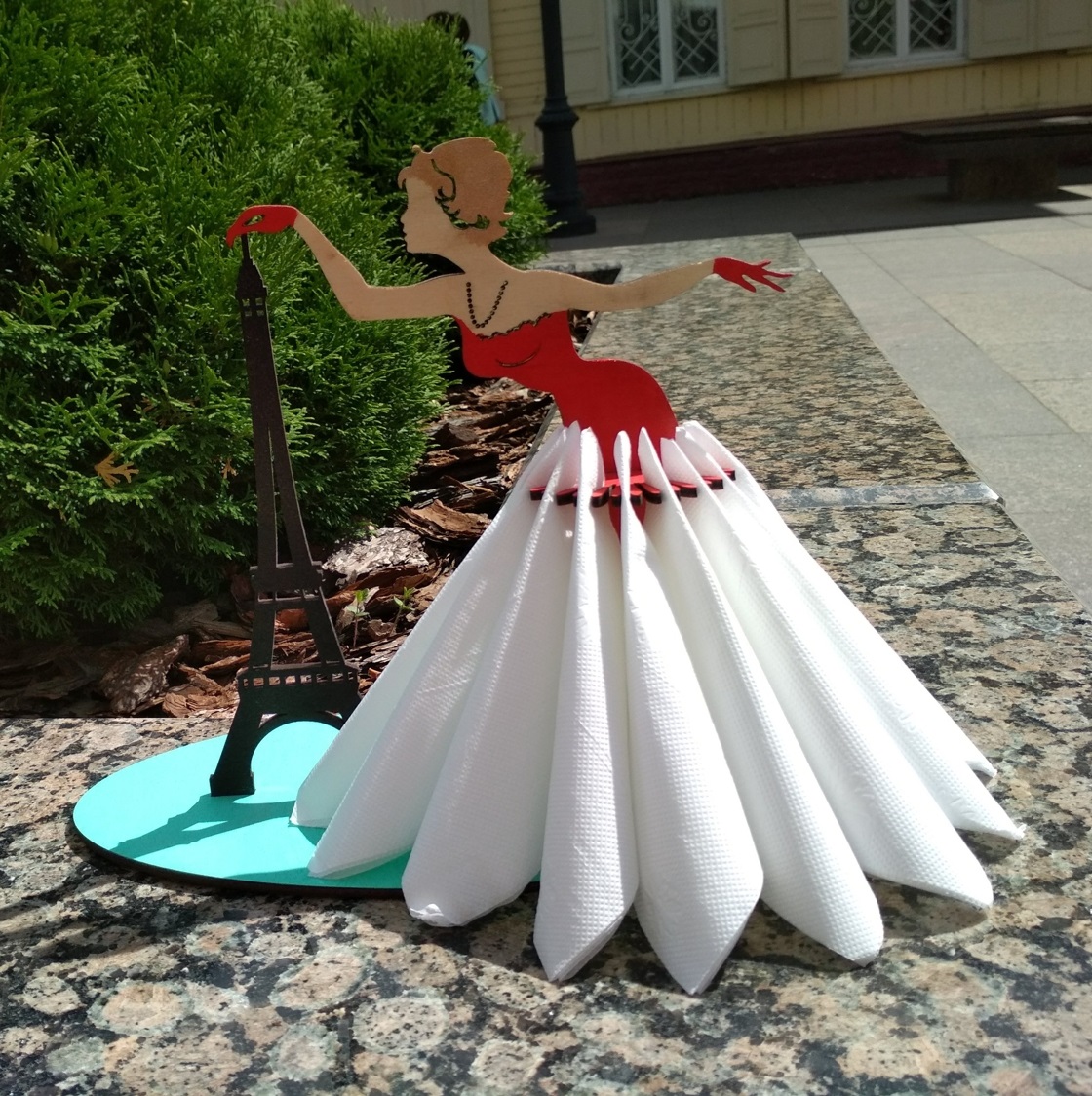 eiffel tower napkin holder